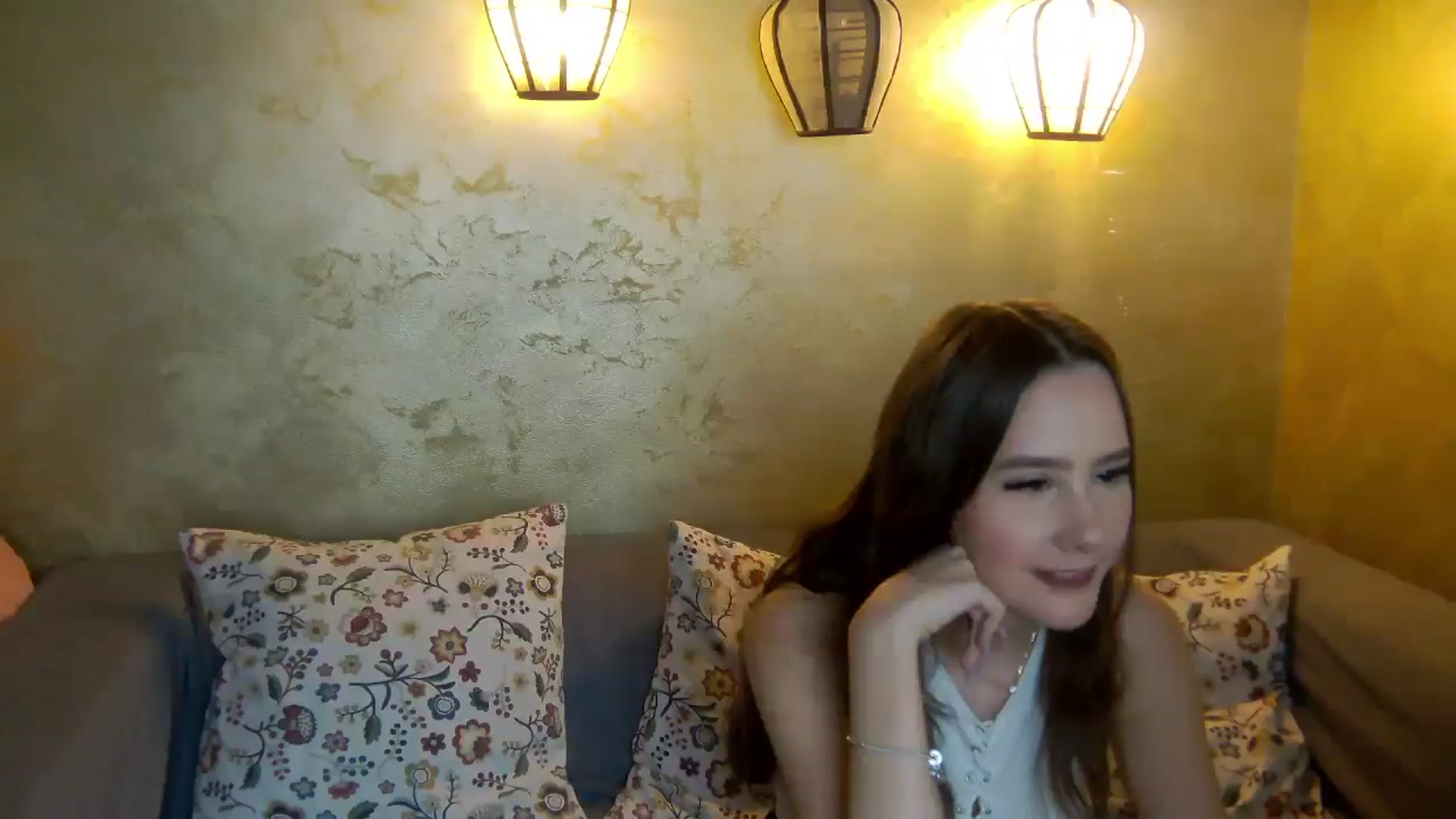 Gallery image thumbnail from Radiance's myfreecams stream on, 01/21/2026, 20:38 image 18 of 20