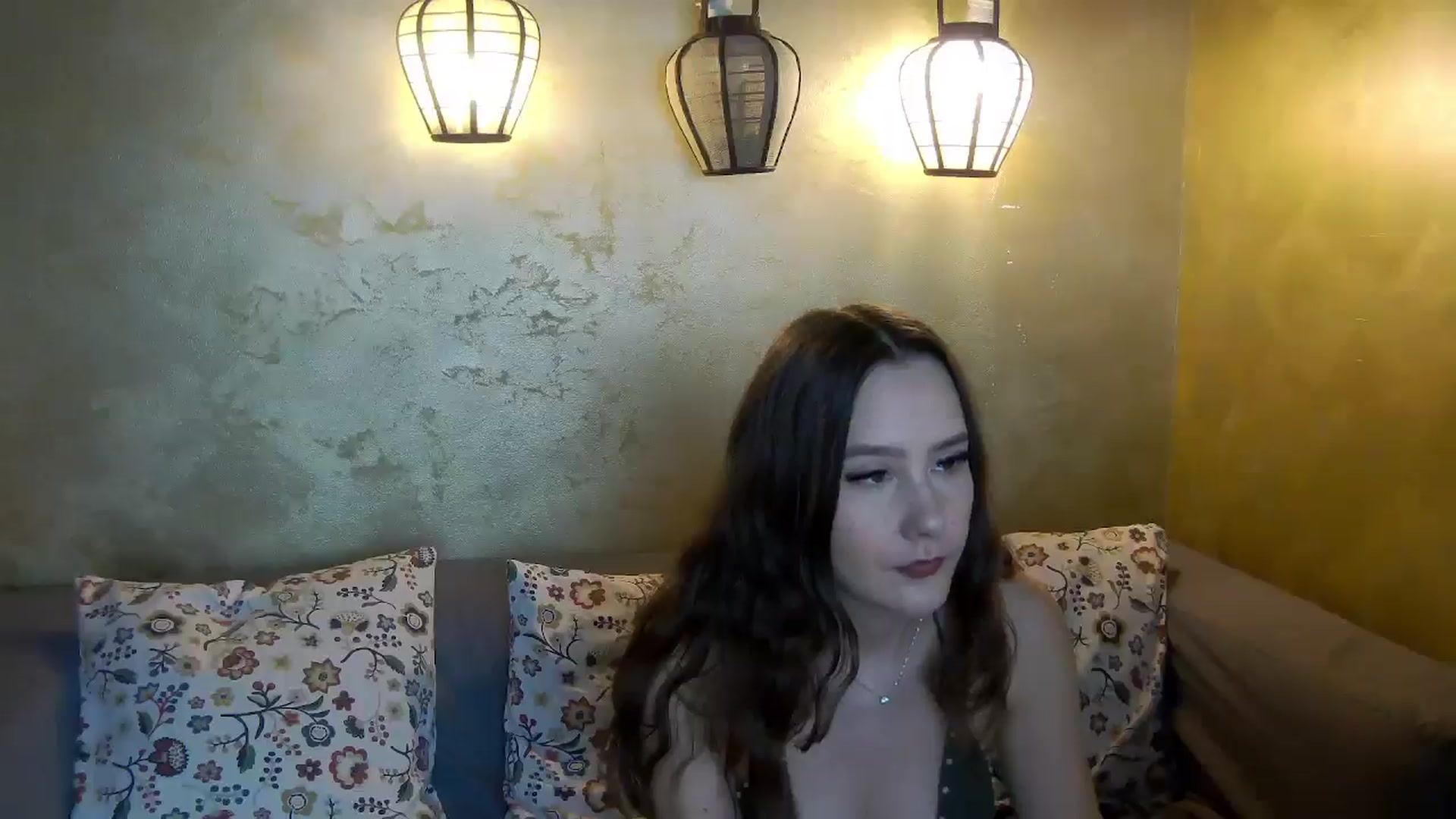 Gallery image thumbnail from Radiance's myfreecams stream on, 01/22/2026, 19:03 image 9 of 20