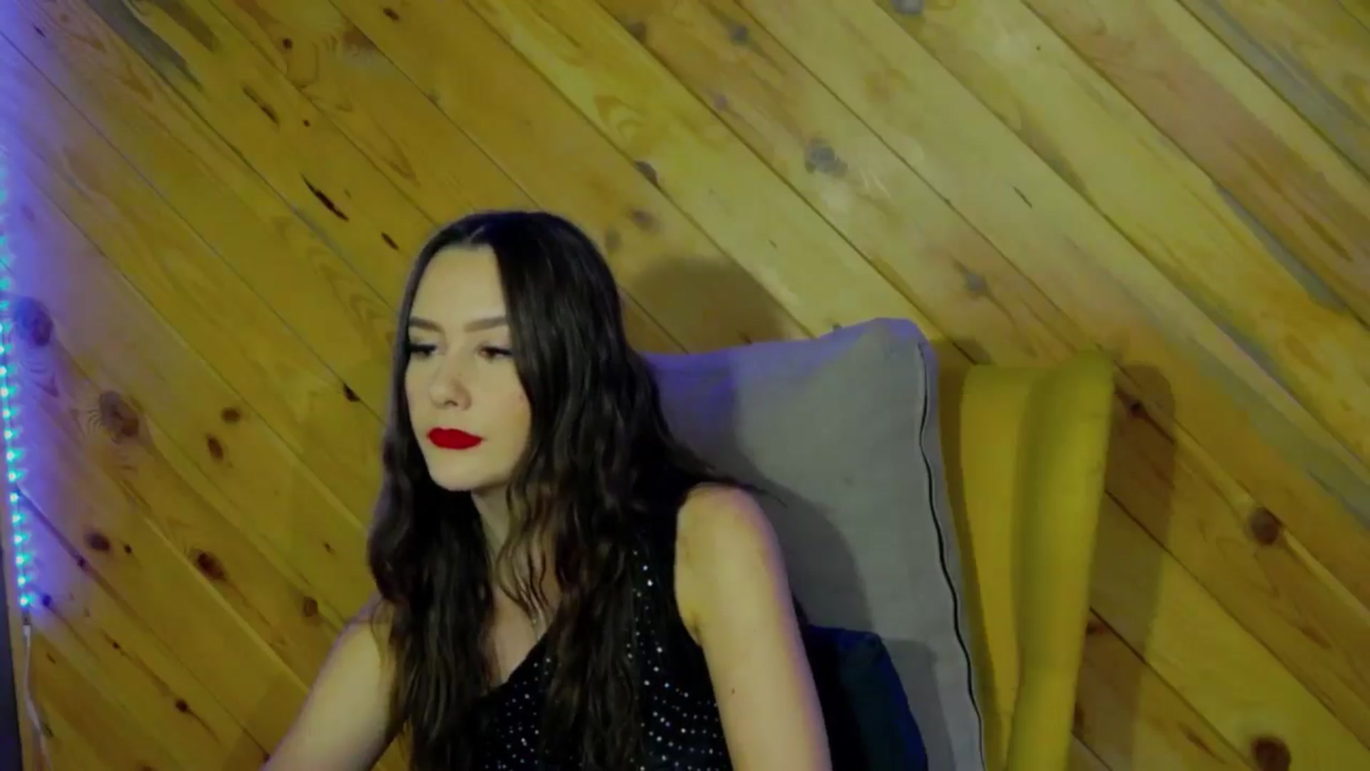 Gallery image thumbnail from Radiance's myfreecams stream on, 01/23/2026, 20:39 image 15 of 20