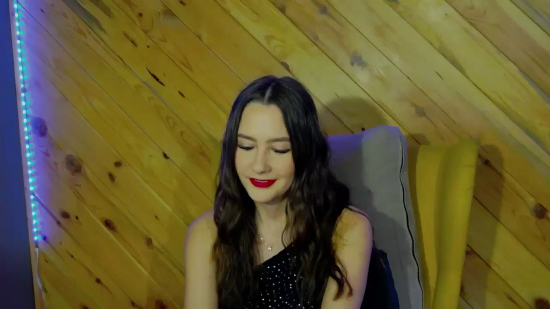 Gallery image thumbnail from Radiance's myfreecams stream on, 01/23/2026, 20:39 image 1 of 20