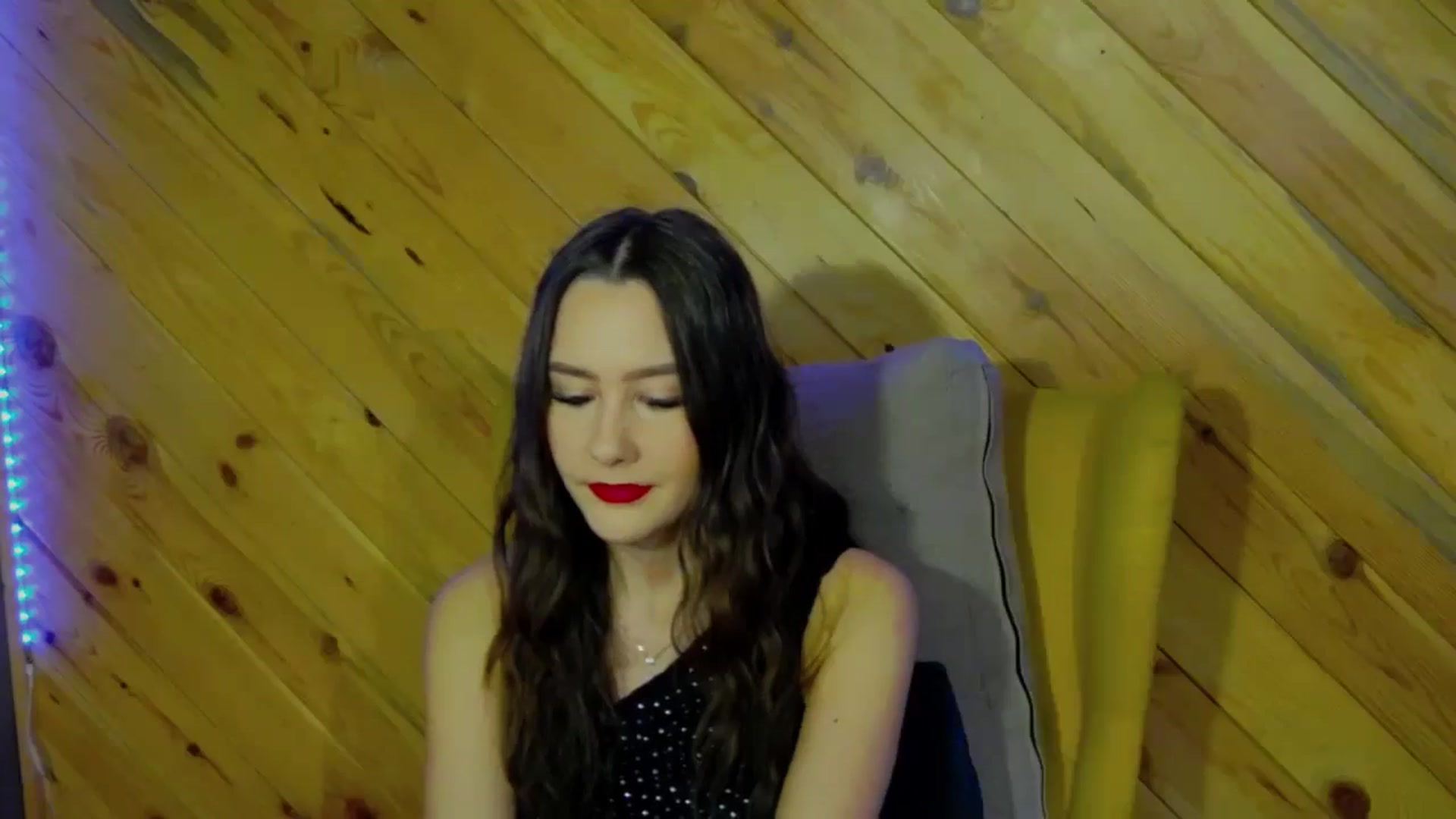 Gallery image thumbnail from Radiance's myfreecams stream on, 01/23/2026, 20:39 image 6 of 20