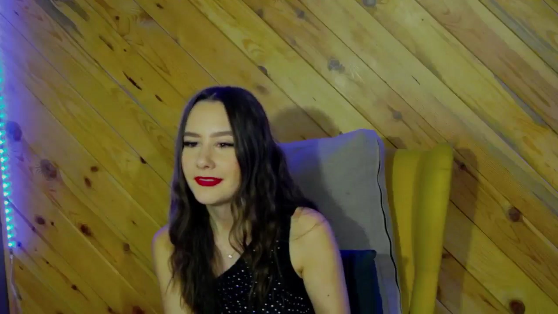 Gallery image thumbnail from Radiance's myfreecams stream on, 01/23/2026, 22:49 image 3 of 20