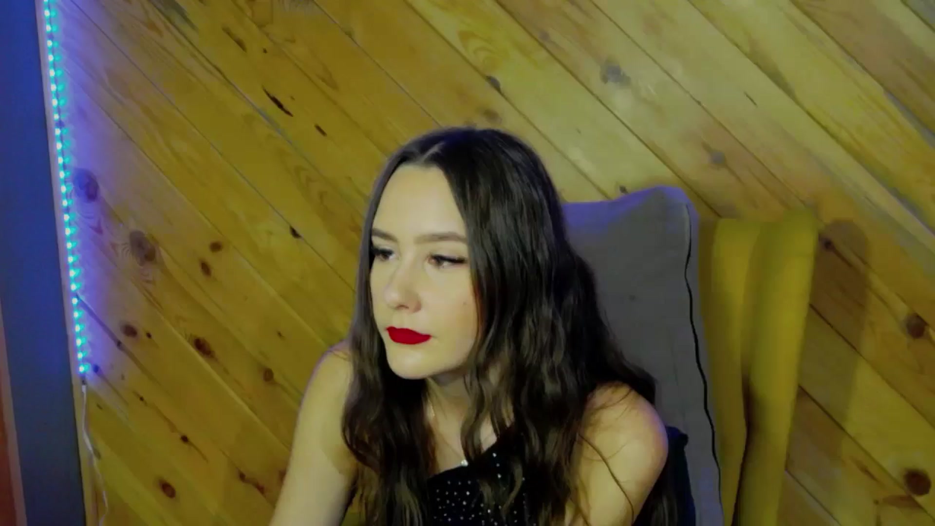 Gallery image thumbnail from Radiance's myfreecams stream on, 01/23/2026, 22:49 image 17 of 20