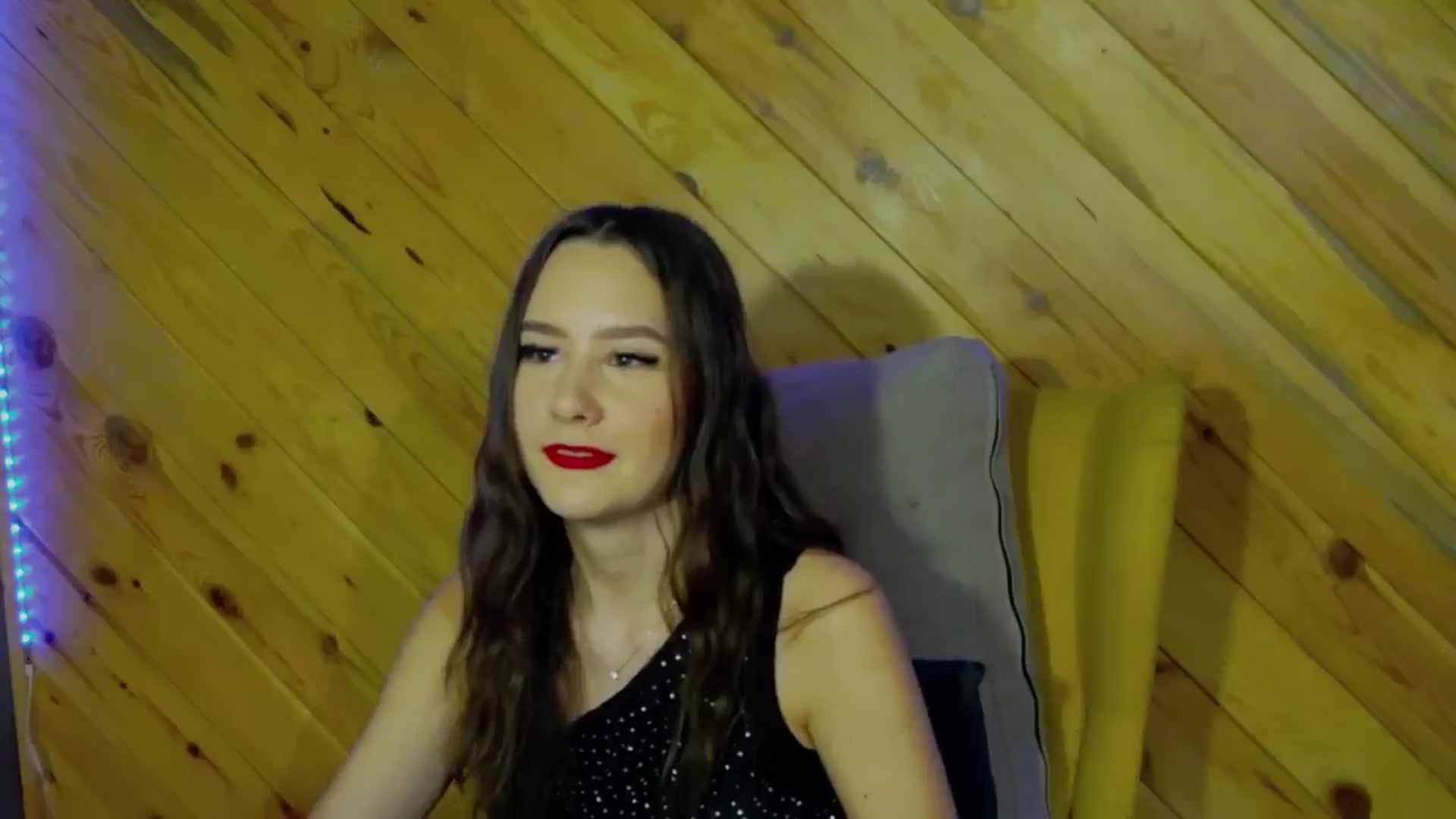 Gallery image thumbnail from Radiance's myfreecams stream on, 01/23/2026, 22:49 image 6 of 20