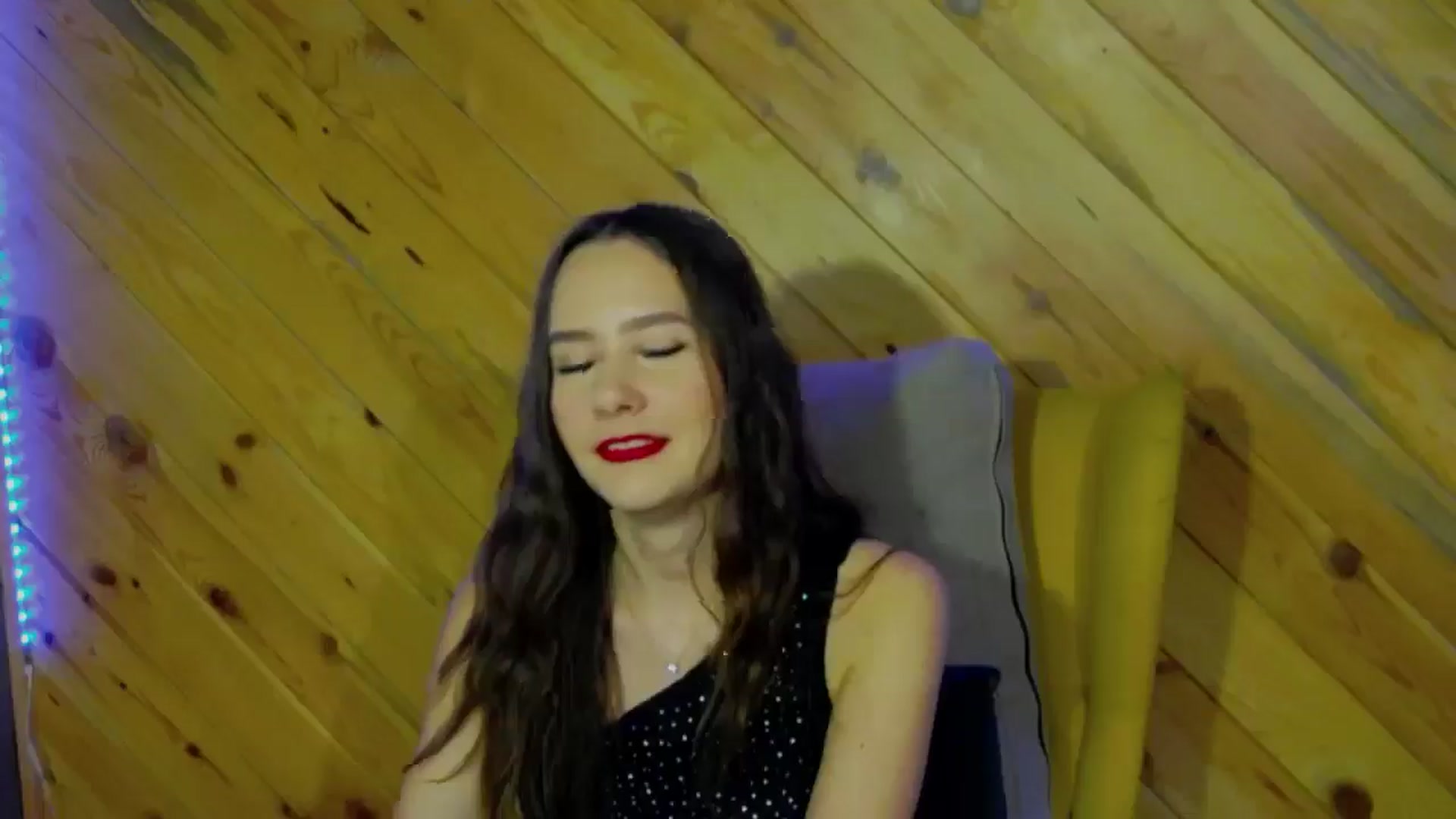 Gallery image thumbnail from Radiance's myfreecams stream on, 01/23/2026, 22:49 image 5 of 20