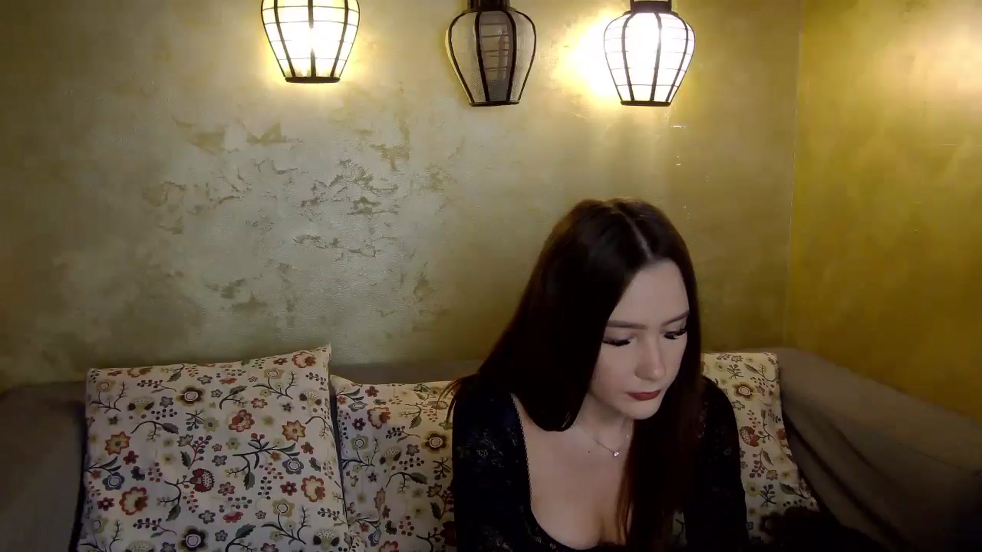 Gallery image thumbnail from Radiance's myfreecams stream on, 01/28/2026, 15:31 image 5 of 20