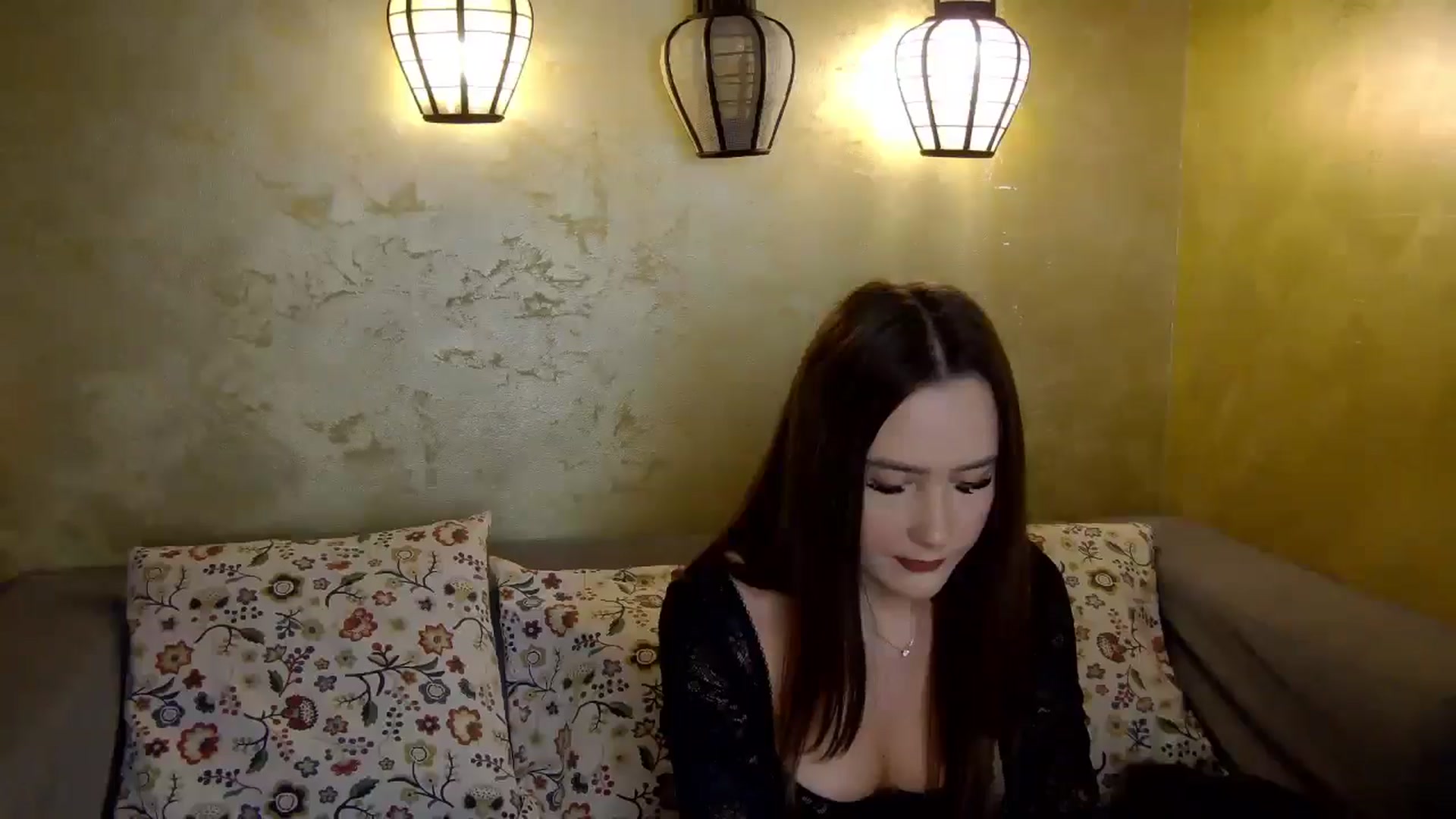 Gallery image thumbnail from Radiance's myfreecams stream on, 01/28/2026, 15:31 image 10 of 20