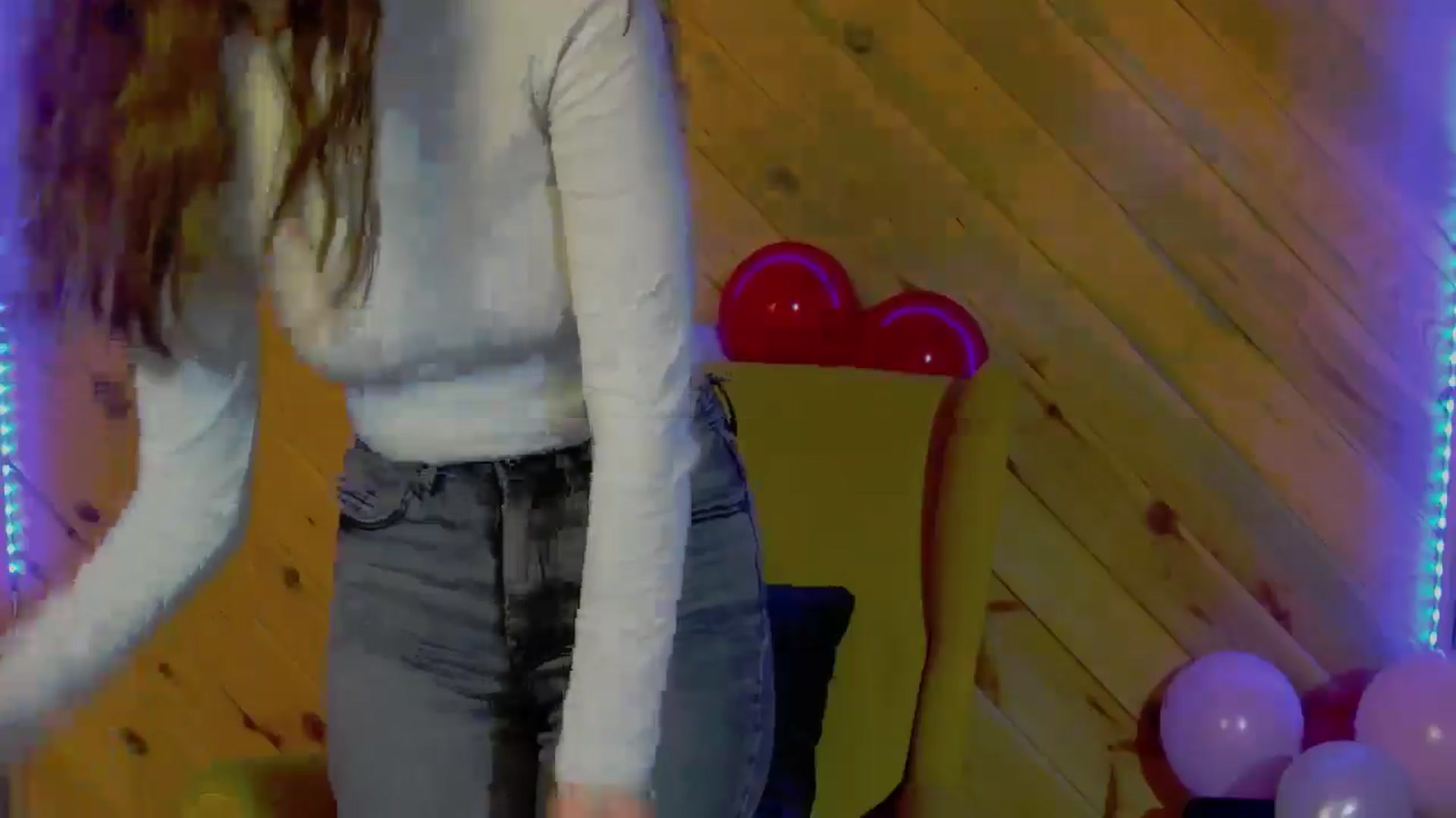 Gallery image thumbnail from Radiance's myfreecams stream on, 01/29/2026, 16:10 image 17 of 20