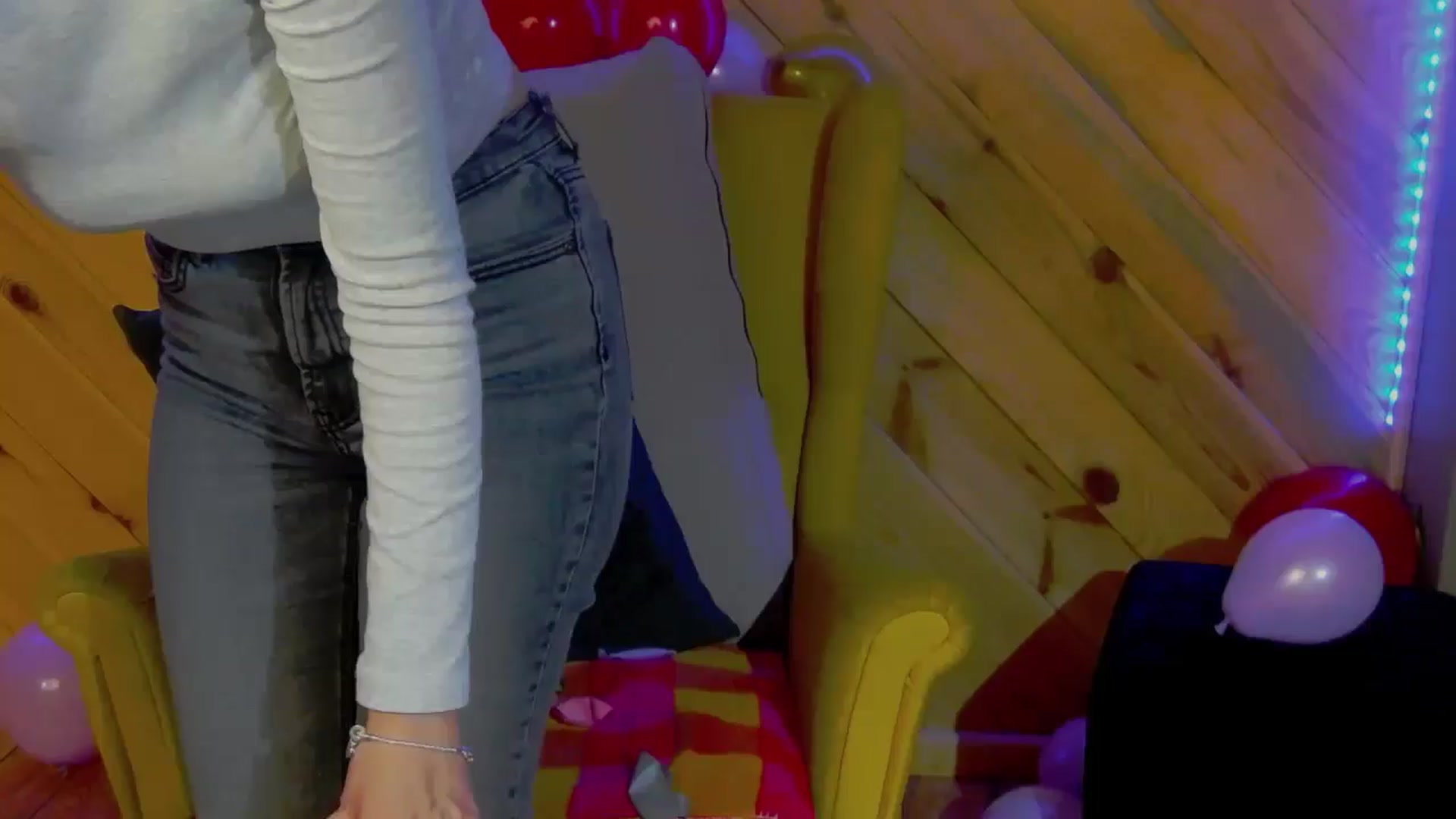 Gallery image thumbnail from Radiance's myfreecams stream on, 01/29/2026, 20:46 image 12 of 20