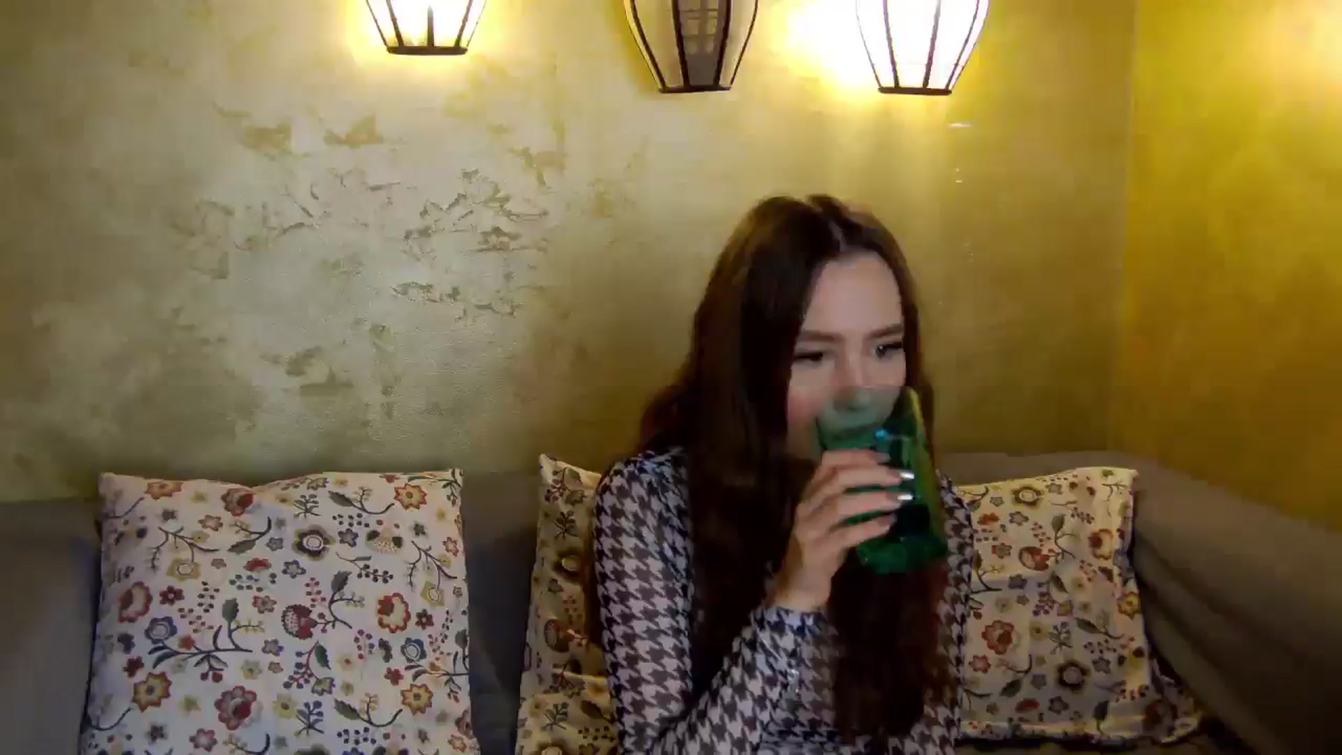 Gallery image thumbnail from Radiance's myfreecams stream on, 01/30/2026, 18:38 image 10 of 20