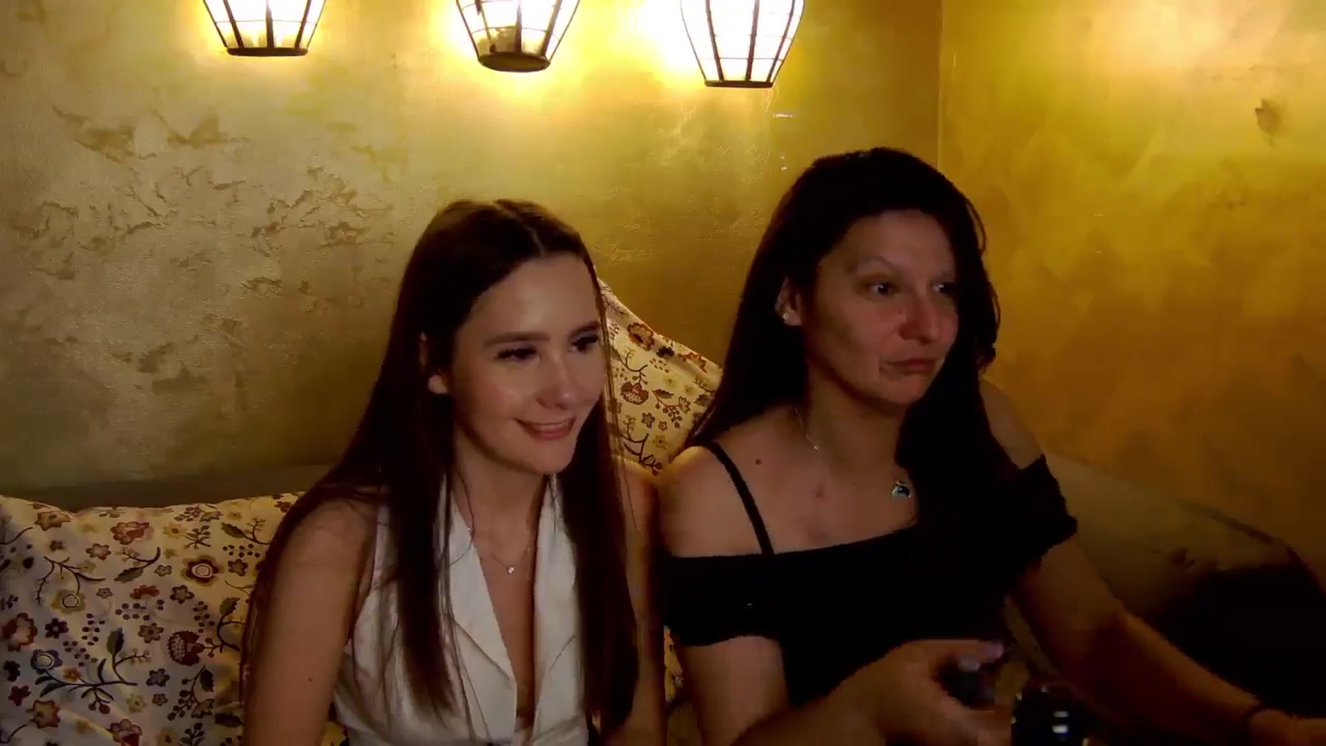 Gallery image thumbnail from Radiance's myfreecams stream on, 02/01/2026, 24:50 image 5 of 20