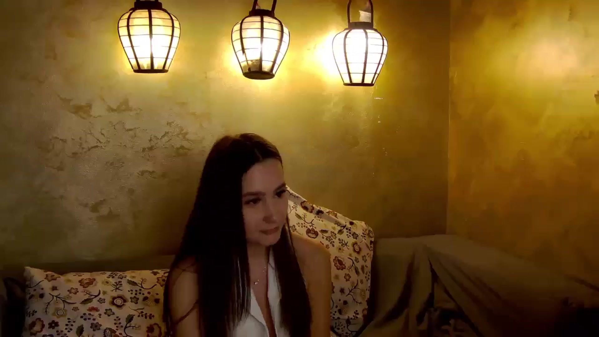Gallery image thumbnail from Radiance's myfreecams stream on, 02/01/2026, 24:50 image 18 of 20