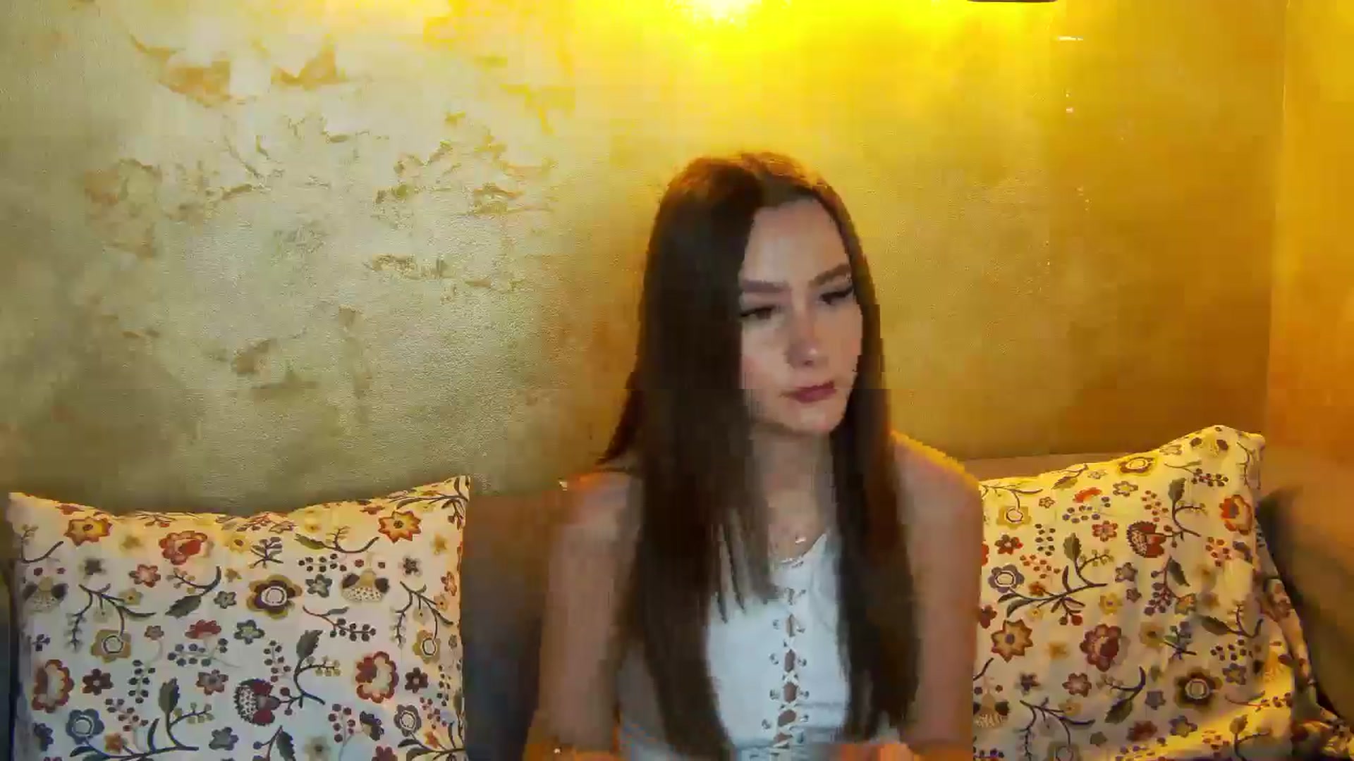 Gallery image thumbnail from Radiance's myfreecams stream on, 02/02/2026, 18:43 image 15 of 20