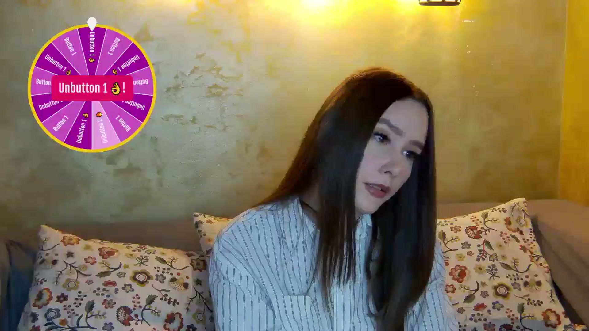 Gallery image thumbnail from Radiance's myfreecams stream on, 02/03/2026, 16:17 image 5 of 20