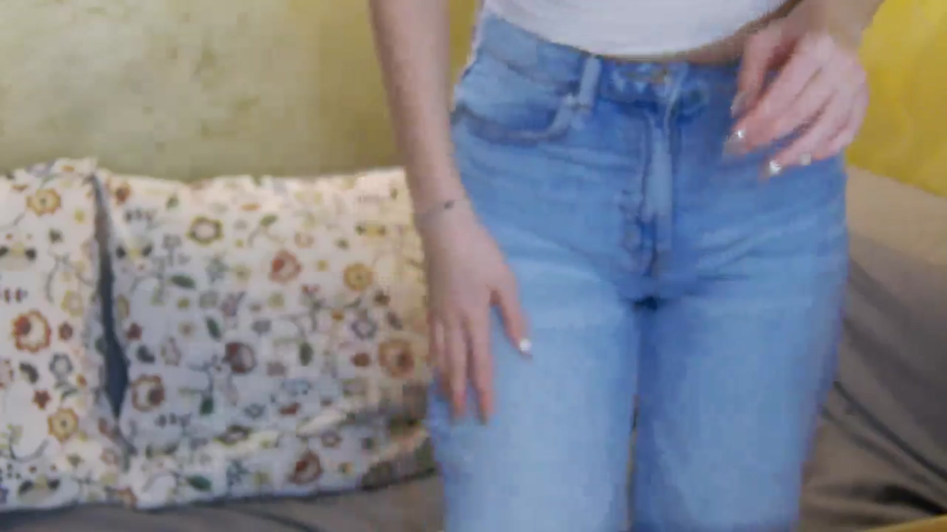 Gallery image thumbnail from Radiance's myfreecams stream on, 02/04/2026, 14:39 image 17 of 20