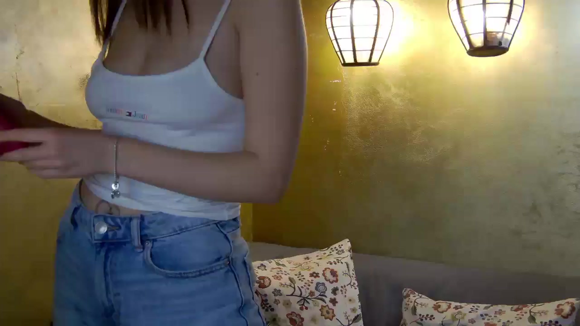 Gallery image thumbnail from Radiance's myfreecams stream on, 02/04/2026, 17:57 image 15 of 20