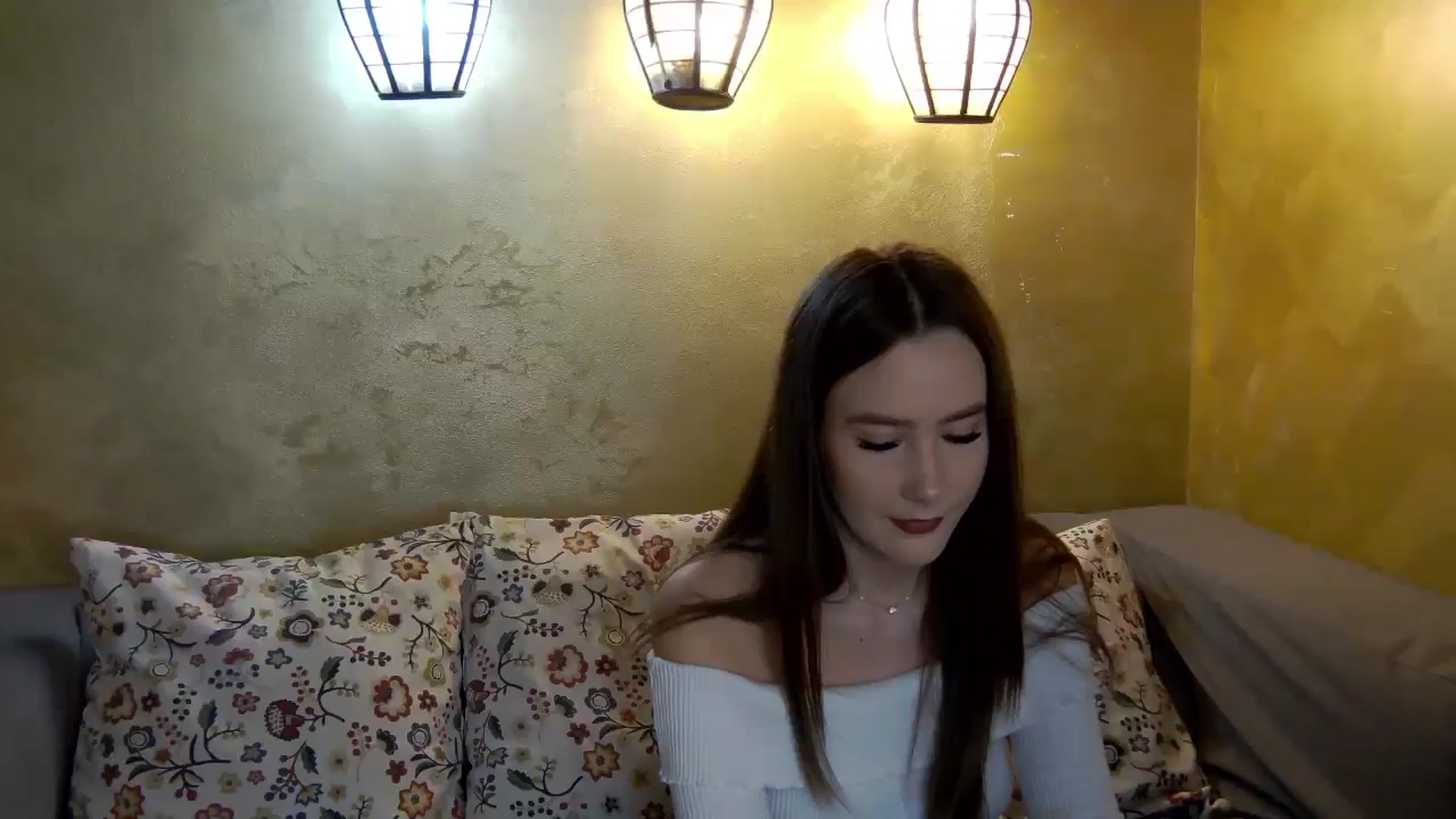 Gallery image thumbnail from Radiance's myfreecams stream on, 02/05/2026, 16:37 image 17 of 20