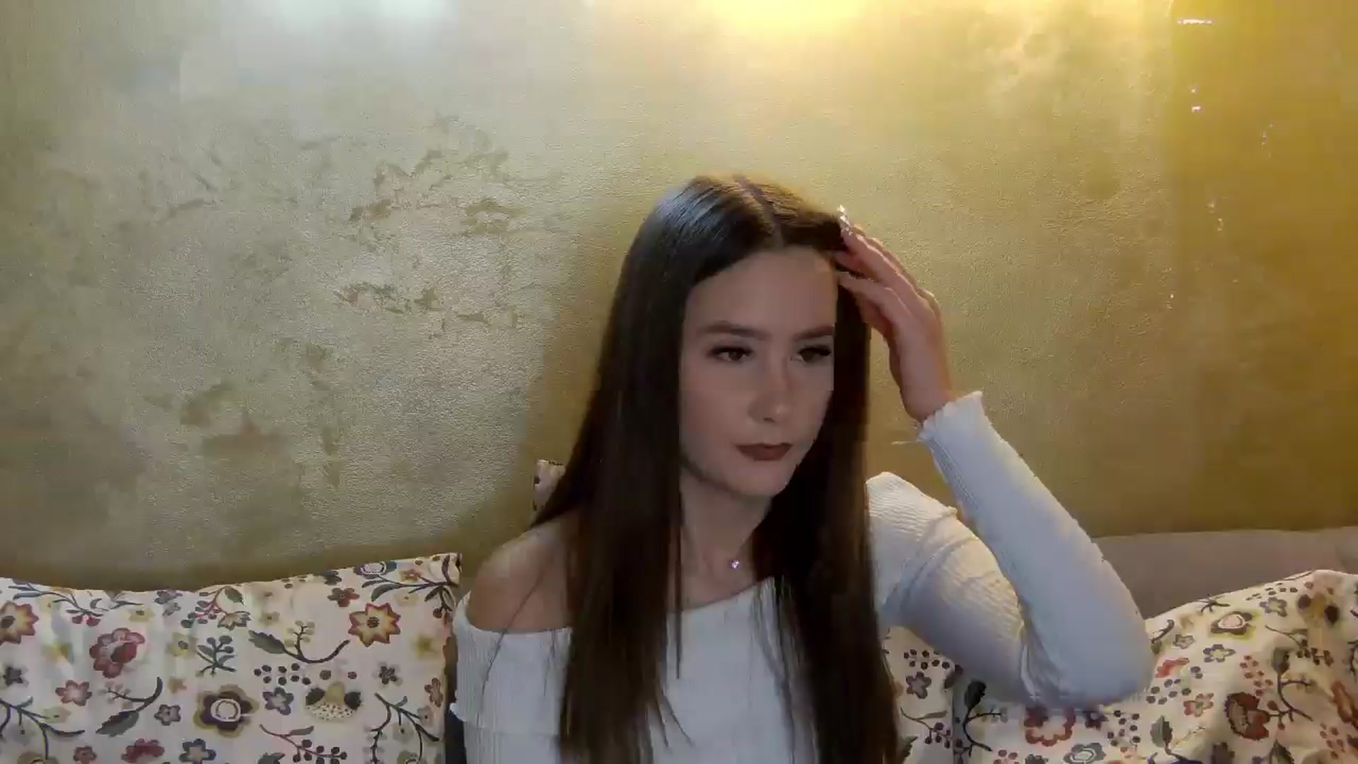 Gallery image thumbnail from Radiance's myfreecams stream on, 02/05/2026, 18:16 image 7 of 20