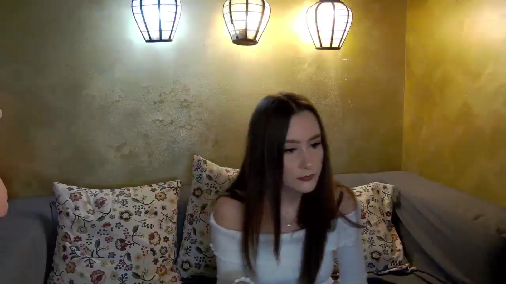 Gallery image thumbnail from Radiance's myfreecams stream on, 02/05/2026, 18:16 image 17 of 20