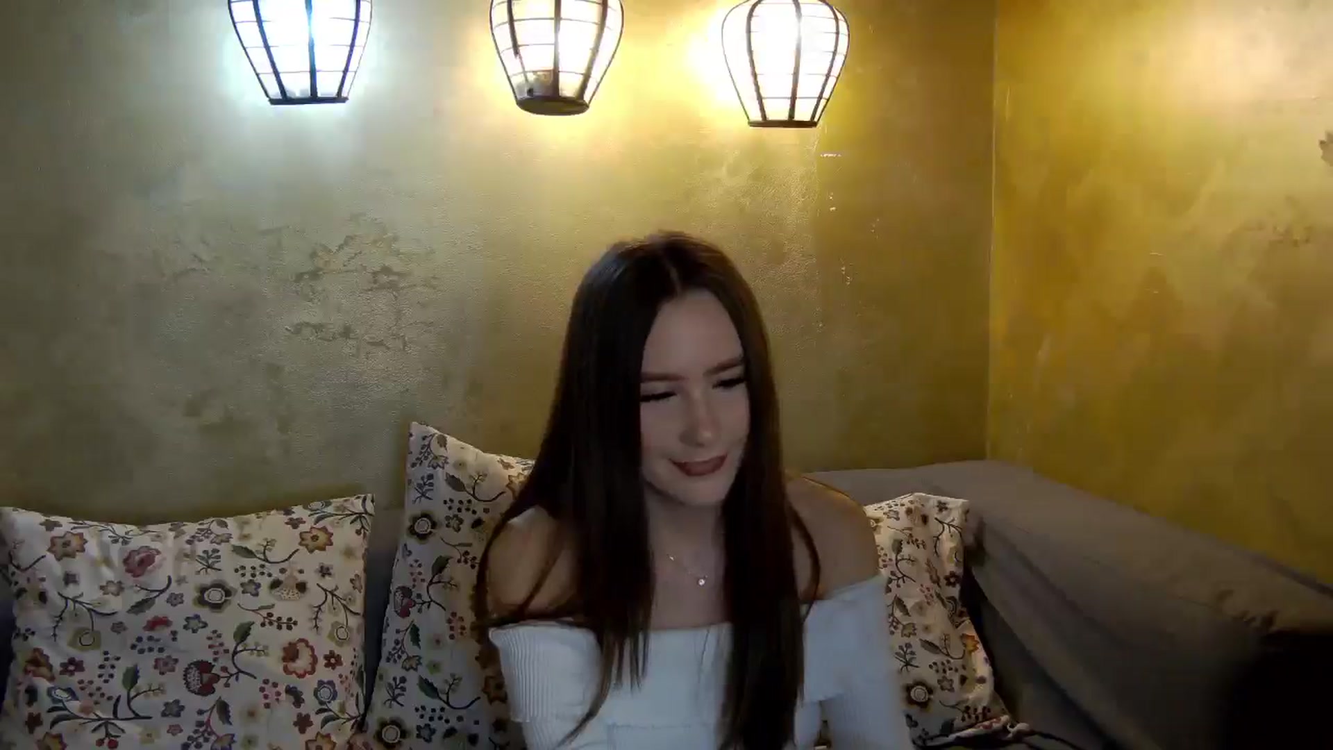 Gallery image thumbnail from Radiance's myfreecams stream on, 02/05/2026, 19:08 image 9 of 20