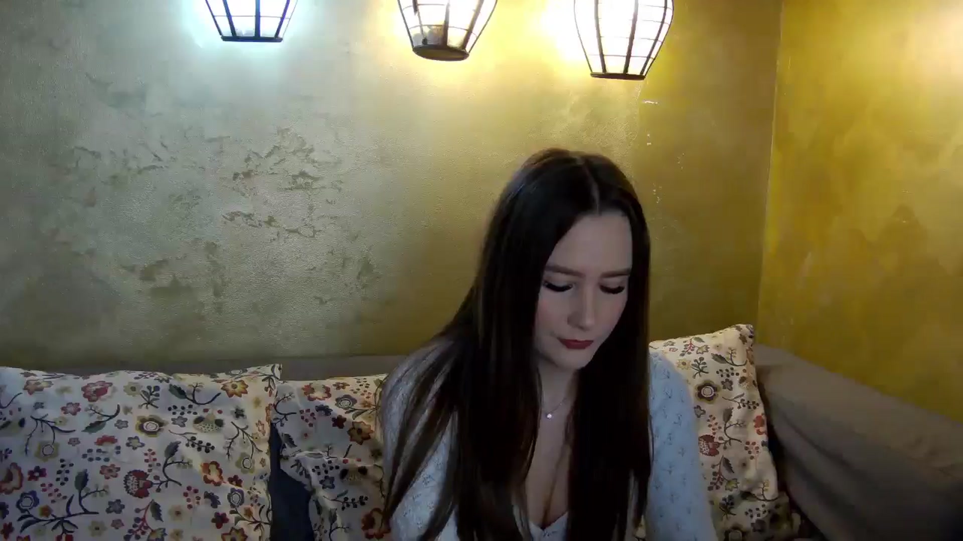 Gallery image thumbnail from Radiance's myfreecams stream on, 02/08/2026, 19:02 image 16 of 20