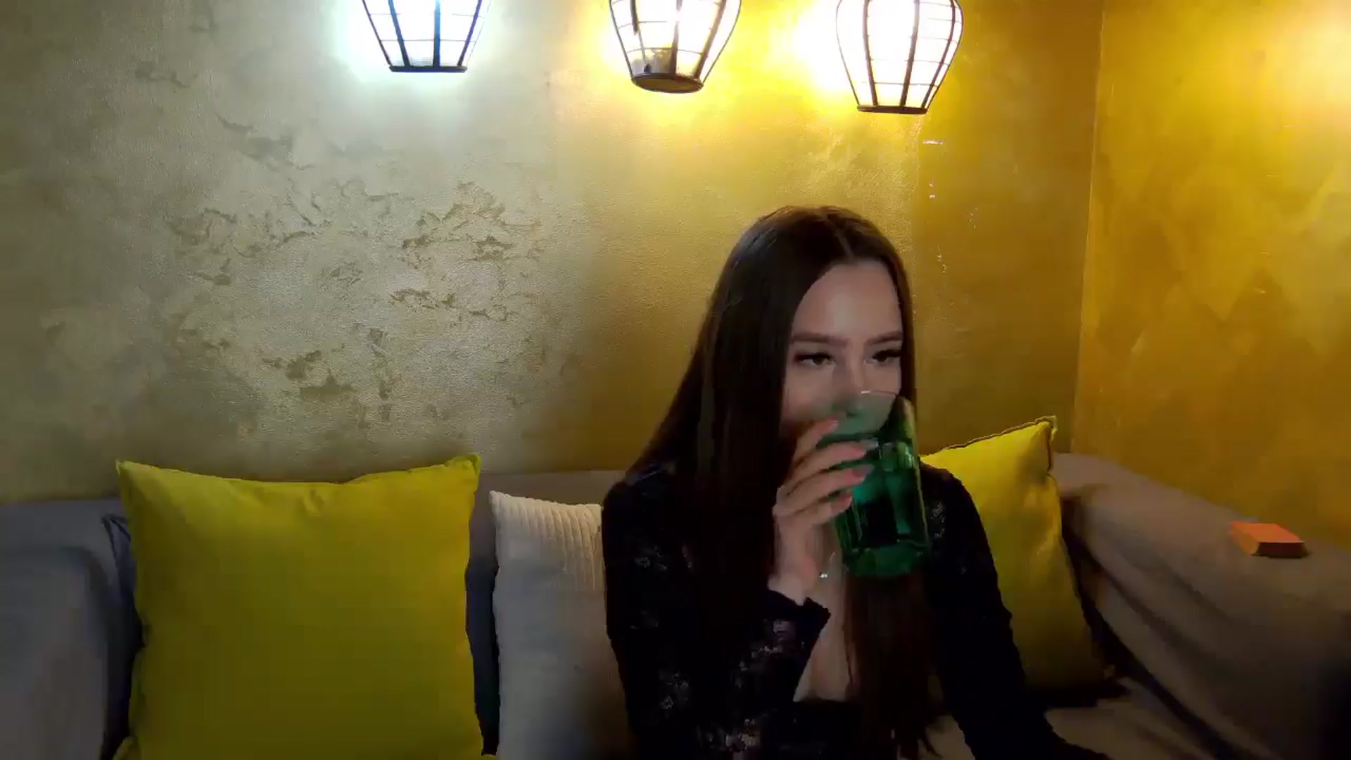 Gallery image thumbnail from Radiance's myfreecams stream on, 02/12/2026, 14:22 image 11 of 20