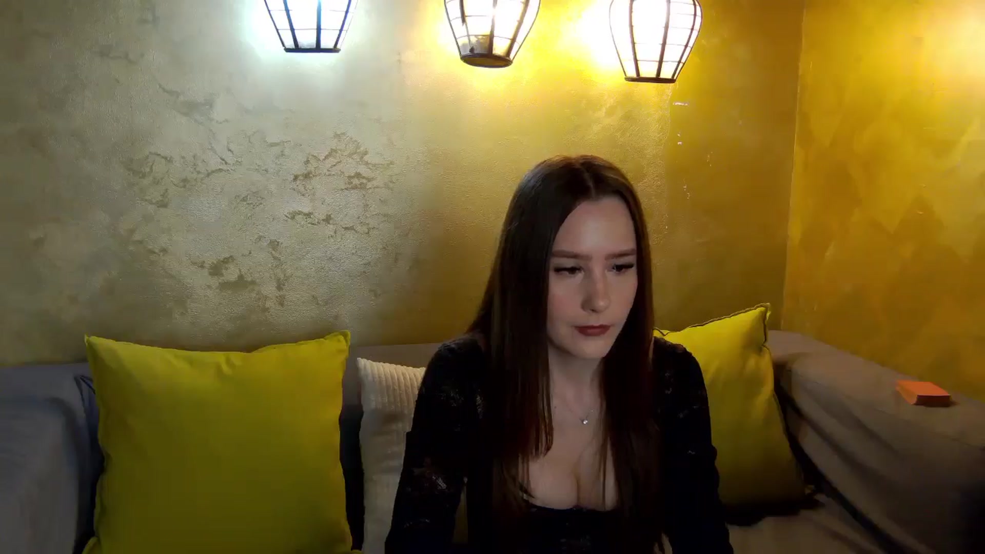 Gallery image thumbnail from Radiance's myfreecams stream on, 02/12/2026, 14:22 image 7 of 20