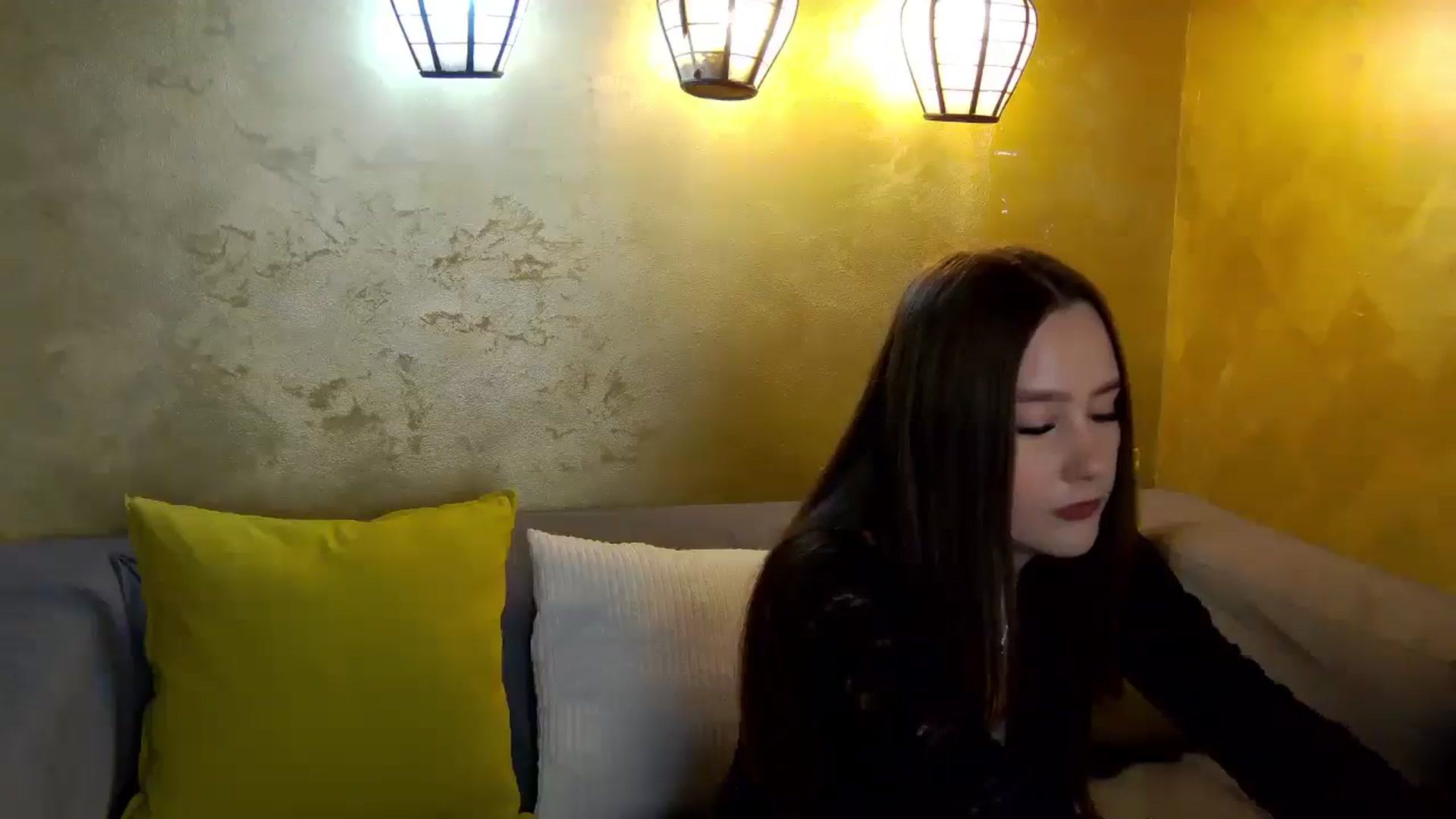 Gallery image thumbnail from Radiance's myfreecams stream on, 02/12/2026, 14:22 image 4 of 20