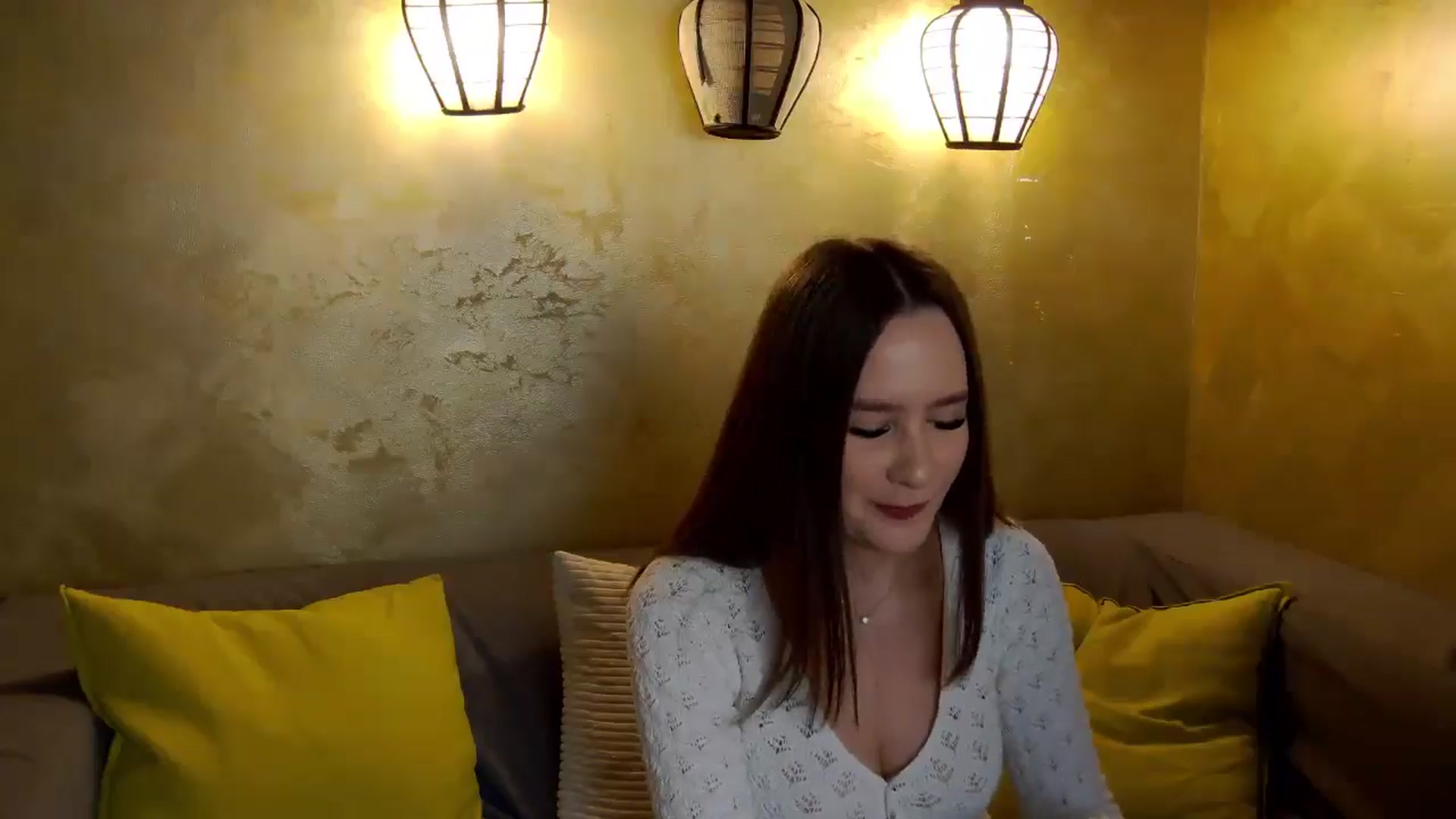 Gallery image thumbnail from Radiance's myfreecams stream on, 02/15/2026, 18:55 image 2 of 20
