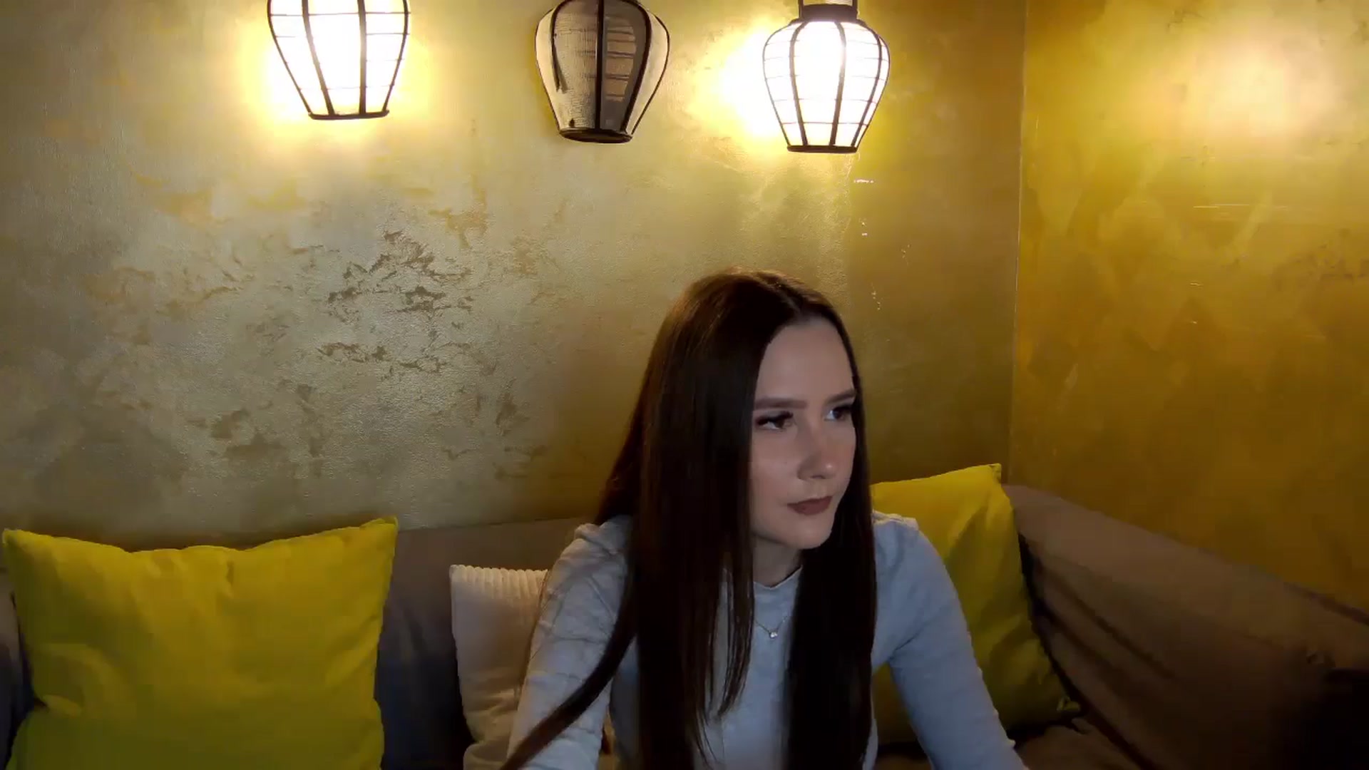 Gallery image thumbnail from Radiance's myfreecams stream on, 02/19/2026, 14:54 image 7 of 20