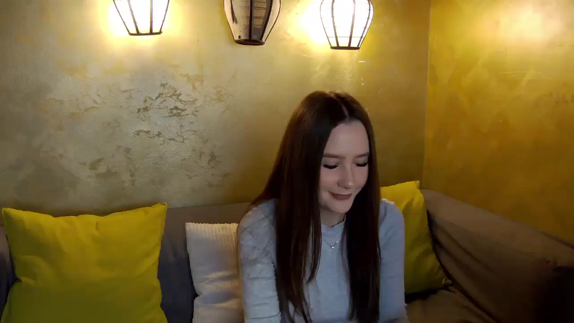 Gallery image thumbnail from Radiance's myfreecams stream on, 02/19/2026, 14:54 image 1 of 20