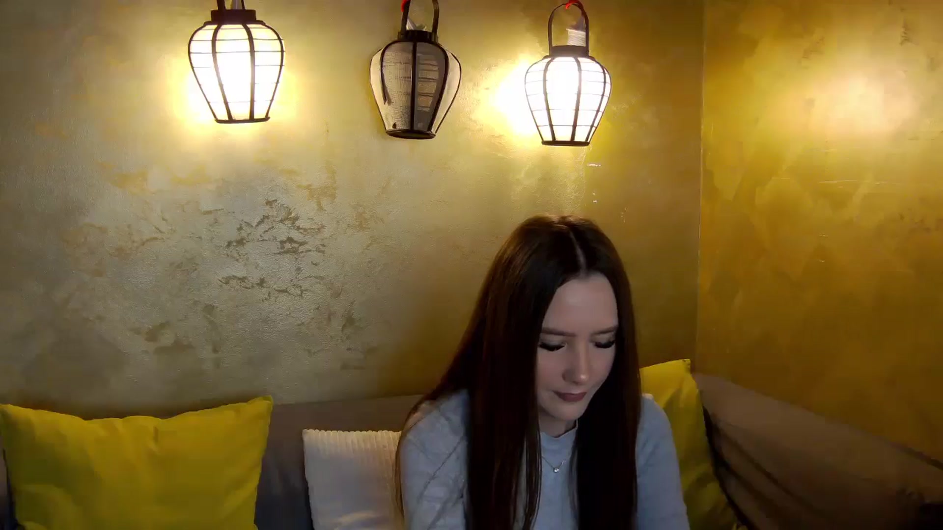 Gallery image thumbnail from Radiance's myfreecams stream on, 02/19/2026, 14:54 image 2 of 20