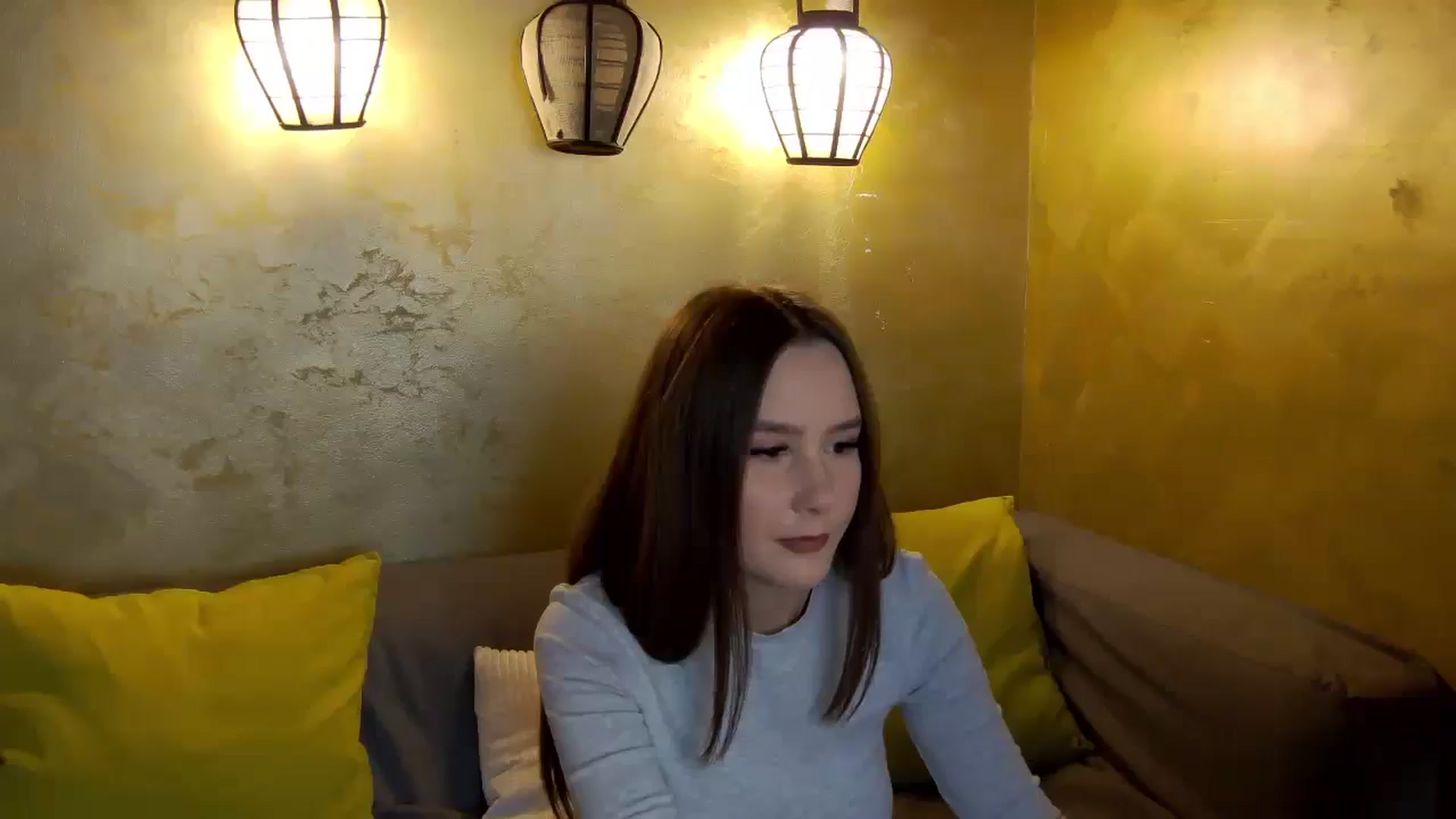 Gallery image thumbnail from Radiance's myfreecams stream on, 02/19/2026, 19:16 image 4 of 20