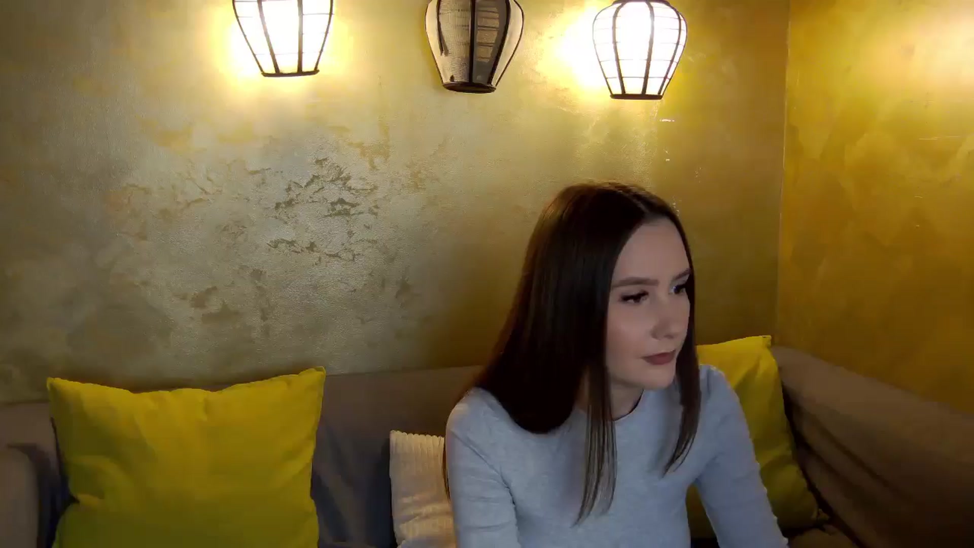 Gallery image thumbnail from Radiance's myfreecams stream on, 02/19/2026, 19:16 image 1 of 20