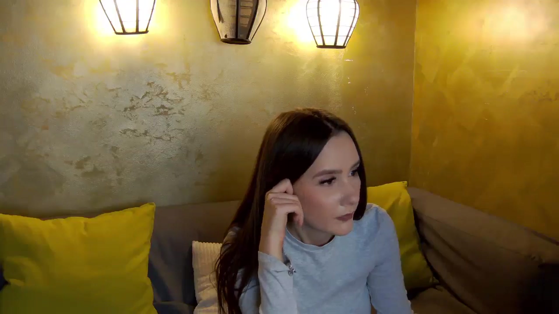 Gallery image thumbnail from Radiance's myfreecams stream on, 02/19/2026, 19:16 image 10 of 20