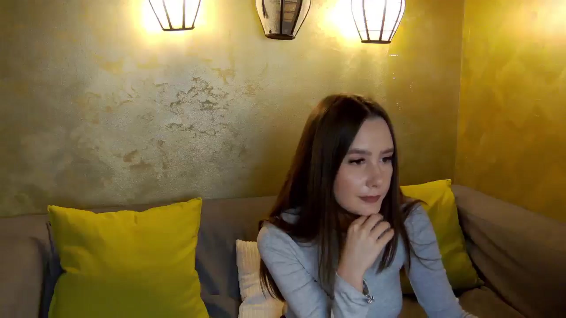 Gallery image thumbnail from Radiance's myfreecams stream on, 02/19/2026, 21:00 image 17 of 20