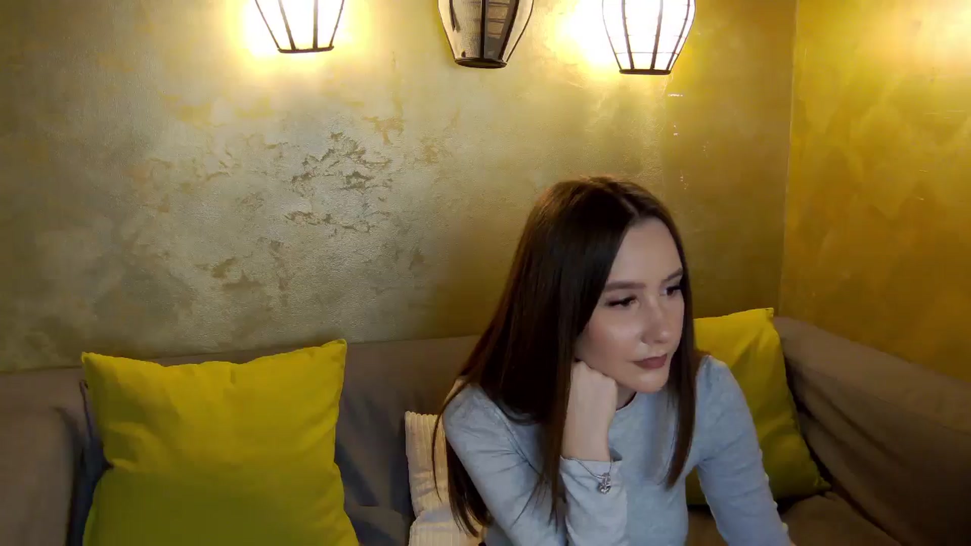 Gallery image thumbnail from Radiance's myfreecams stream on, 02/19/2026, 21:00 image 16 of 20