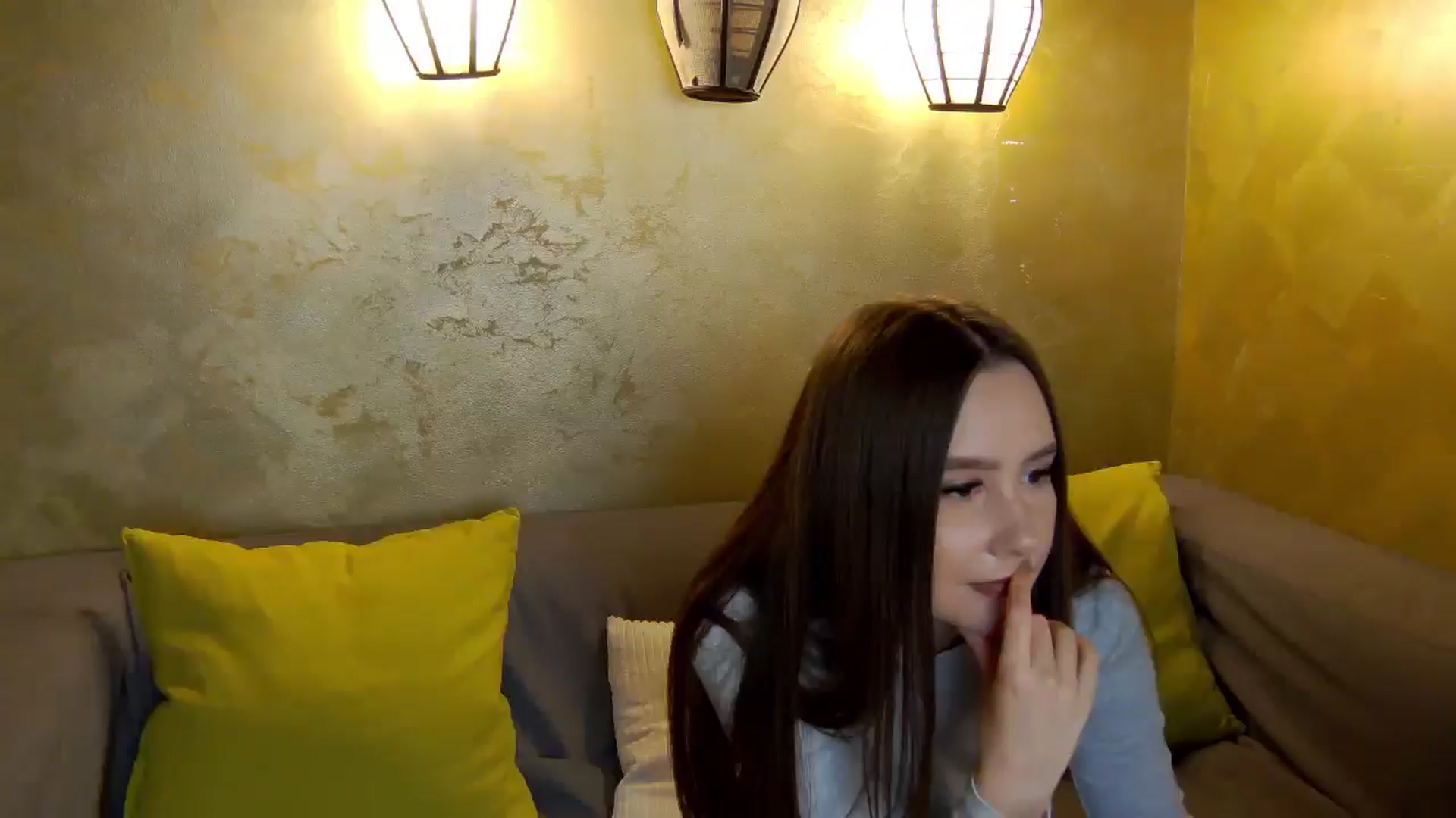 Gallery image thumbnail from Radiance's myfreecams stream on, 02/19/2026, 21:00 image 18 of 20