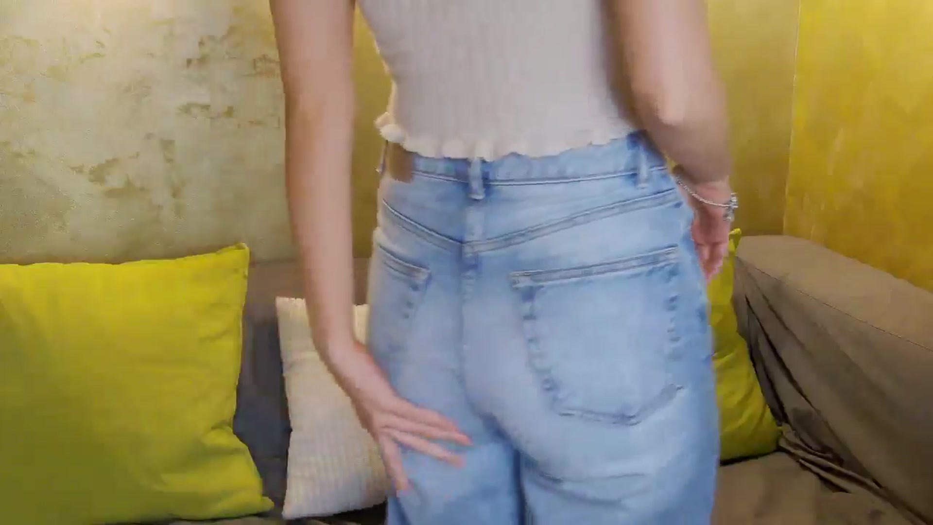 Gallery image thumbnail from Radiance's myfreecams stream on, 02/25/2026, 18:04 image 6 of 20