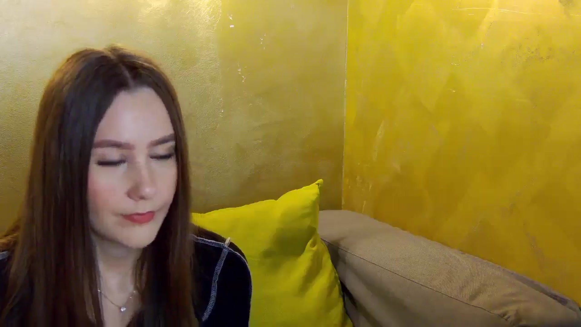Gallery image thumbnail from Radiance's myfreecams stream on, 03/02/2026, 16:10 image 9 of 20