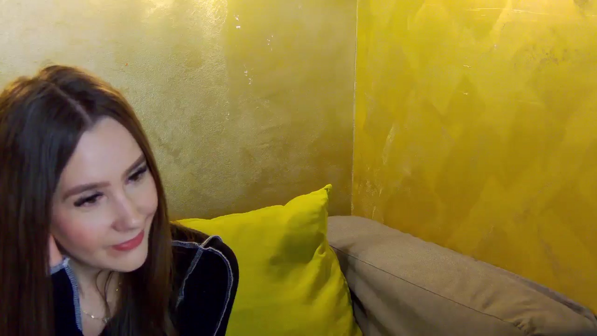 Gallery image thumbnail from Radiance's myfreecams stream on, 03/02/2026, 16:10 image 11 of 20