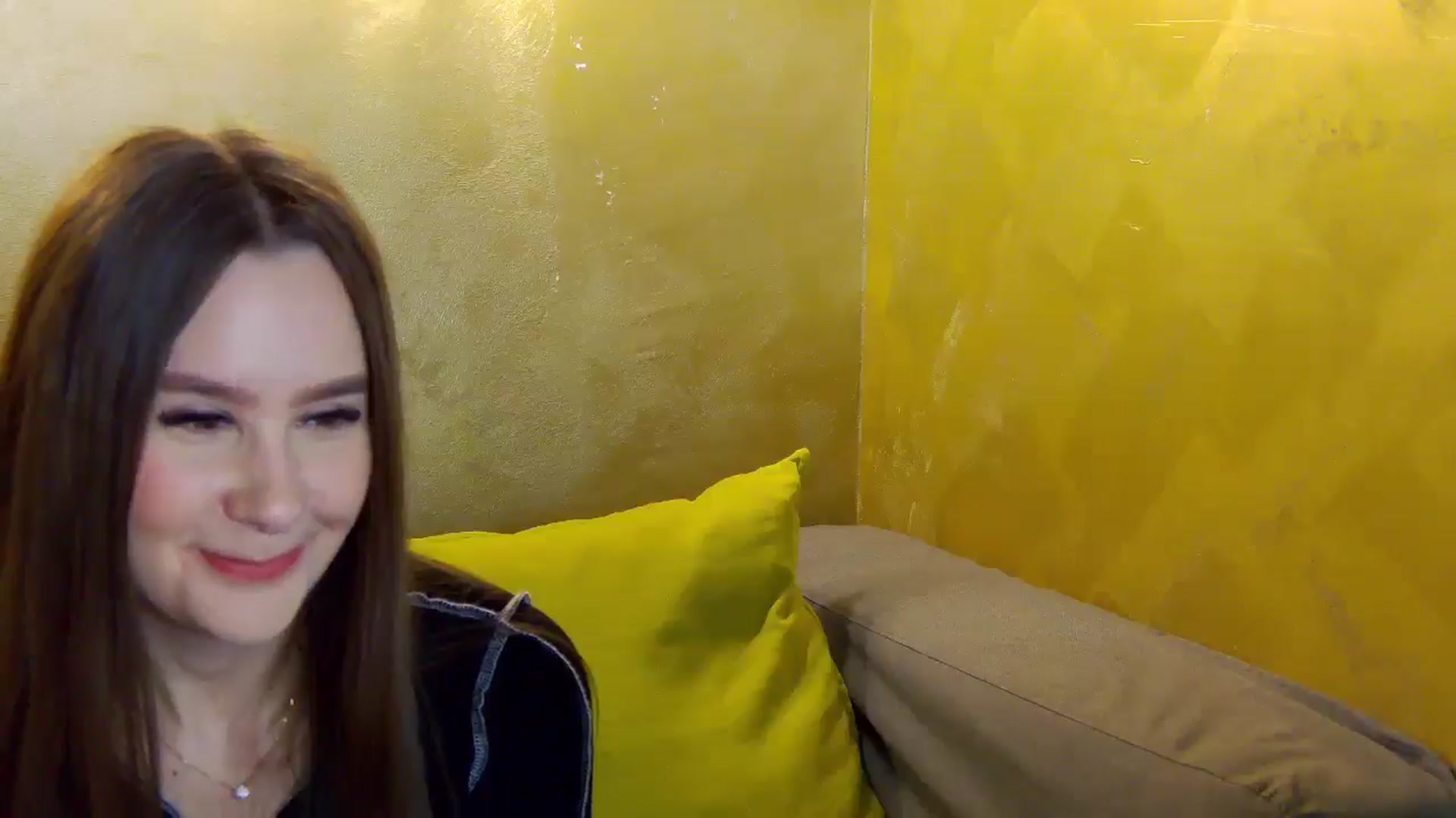 Gallery image thumbnail from Radiance's myfreecams stream on, 03/02/2026, 16:10 image 6 of 20
