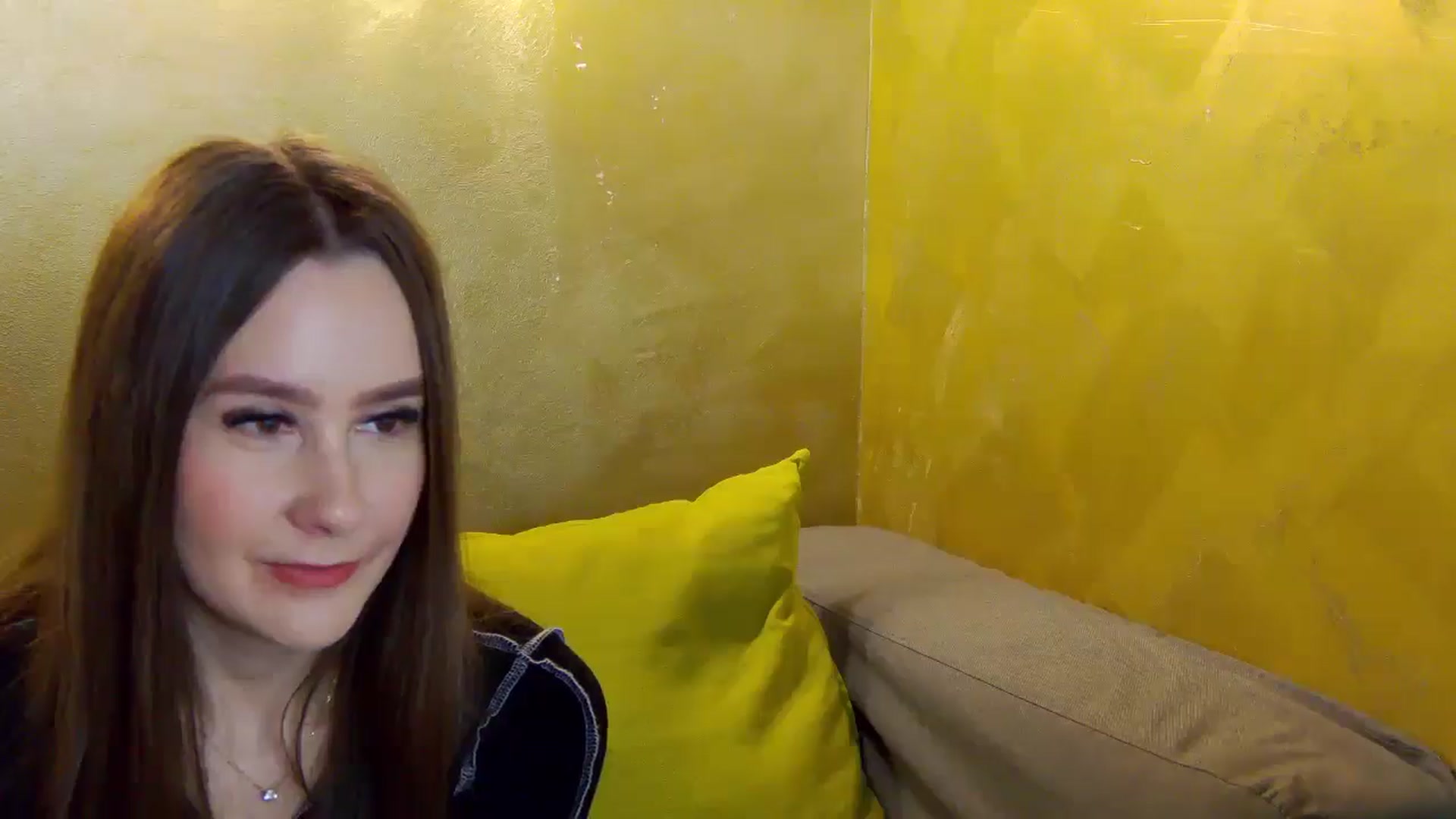 Gallery image thumbnail from Radiance's myfreecams stream on, 03/02/2026, 16:10 image 10 of 20
