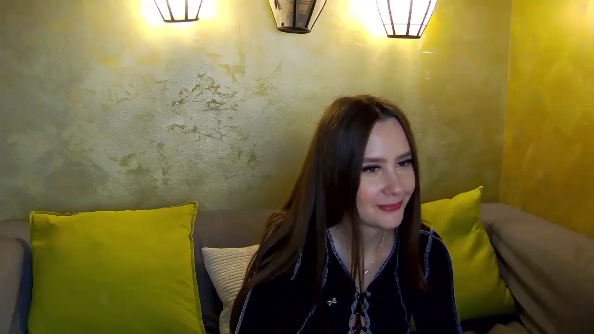 Gallery image thumbnail from Radiance's myfreecams stream on, 03/02/2026, 20:46 image 16 of 20