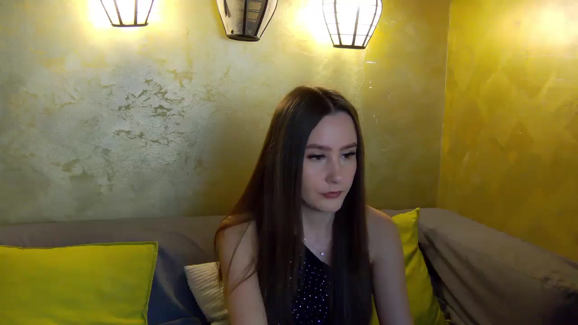 Gallery image thumbnail from Radiance's myfreecams stream on, 03/03/2026, 17:32 image 6 of 20