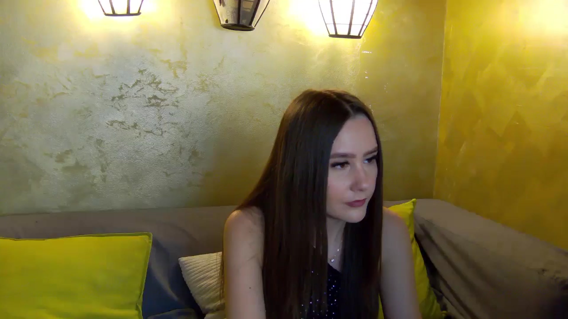 Gallery image thumbnail from Radiance's myfreecams stream on, 03/03/2026, 17:32 image 14 of 20