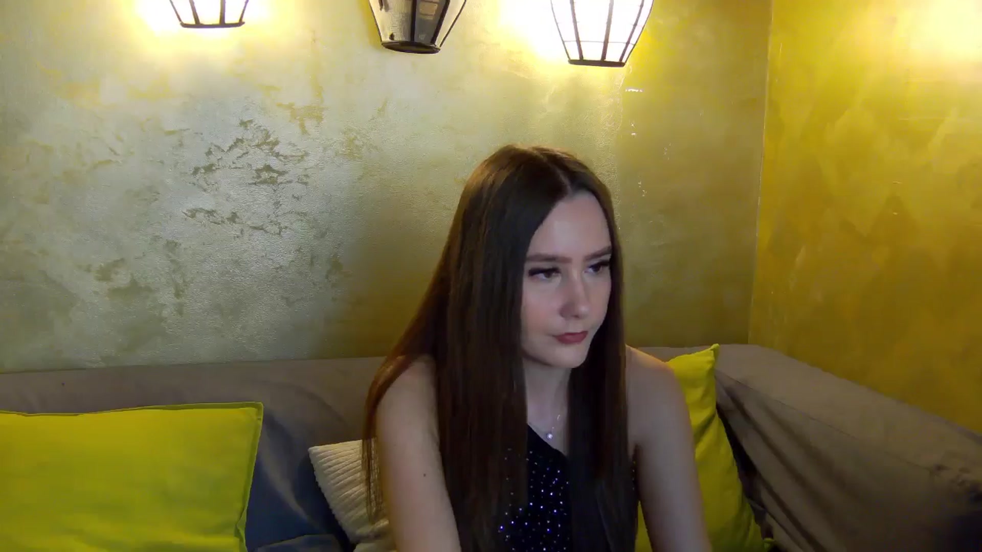 Gallery image thumbnail from Radiance's myfreecams stream on, 03/03/2026, 17:32 image 16 of 20