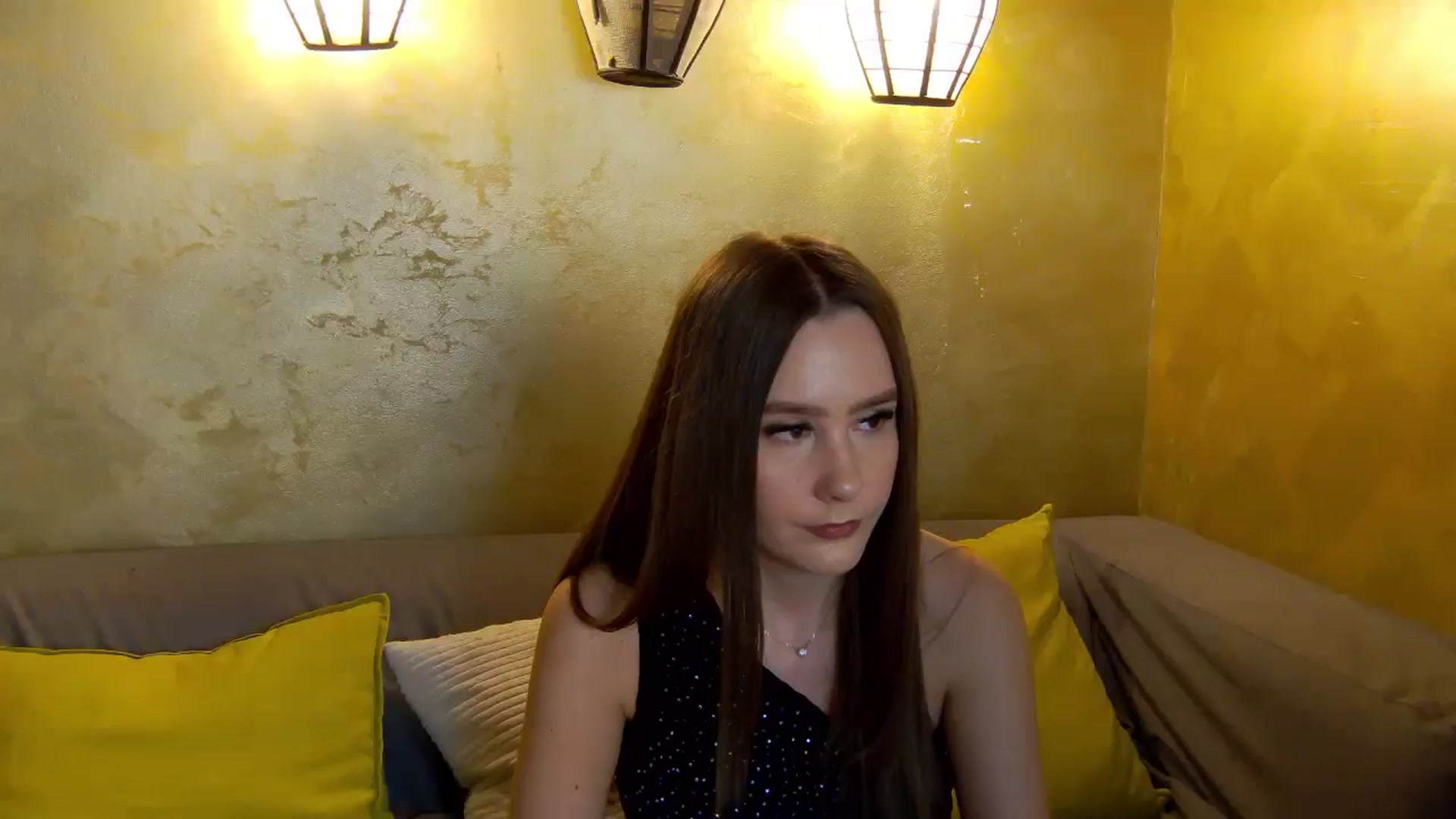 Gallery image thumbnail from Radiance's myfreecams stream on, 03/03/2026, 19:24 image 10 of 20