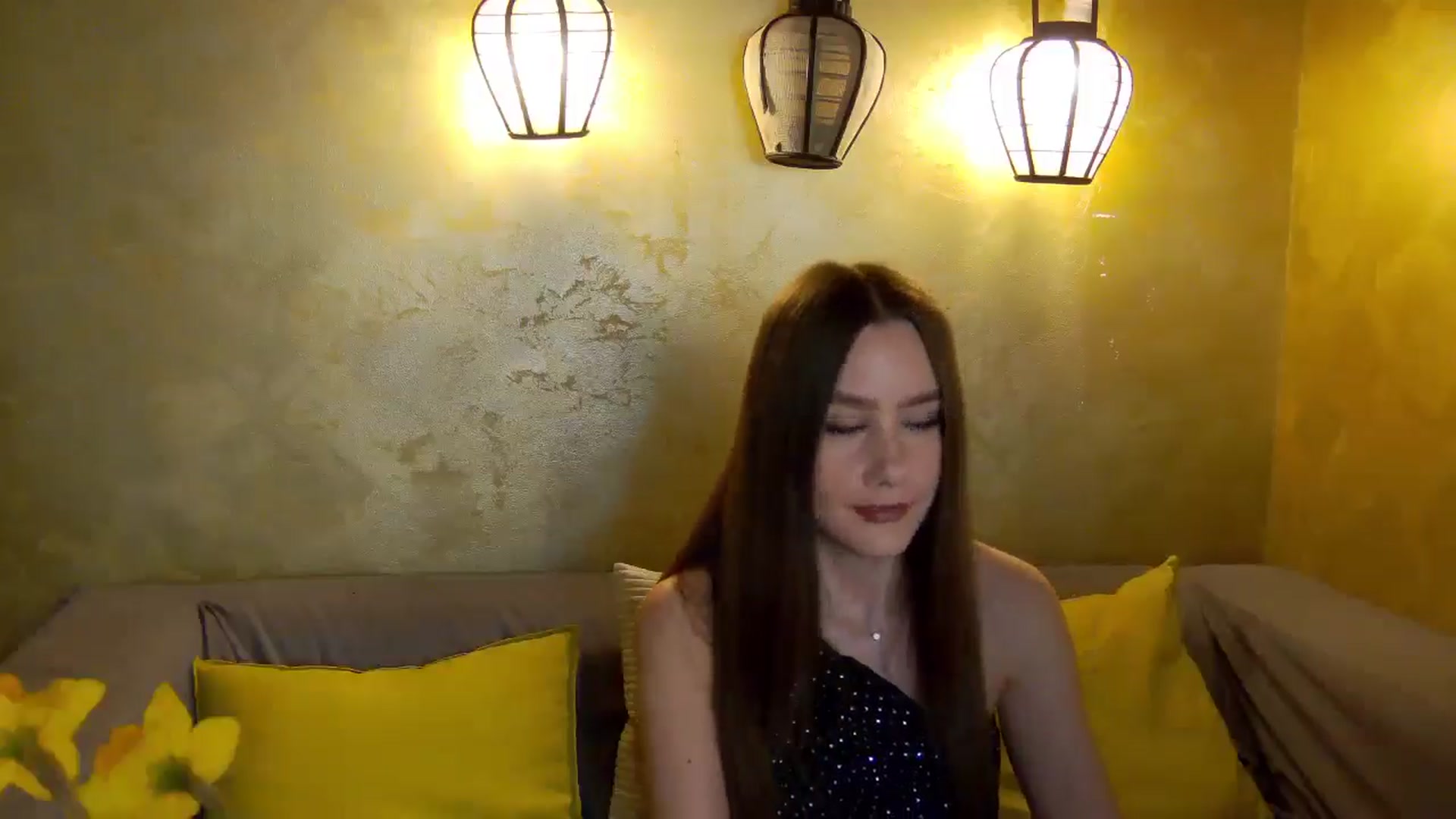 Gallery image thumbnail from Radiance's myfreecams stream on, 03/03/2026, 21:09 image 5 of 20