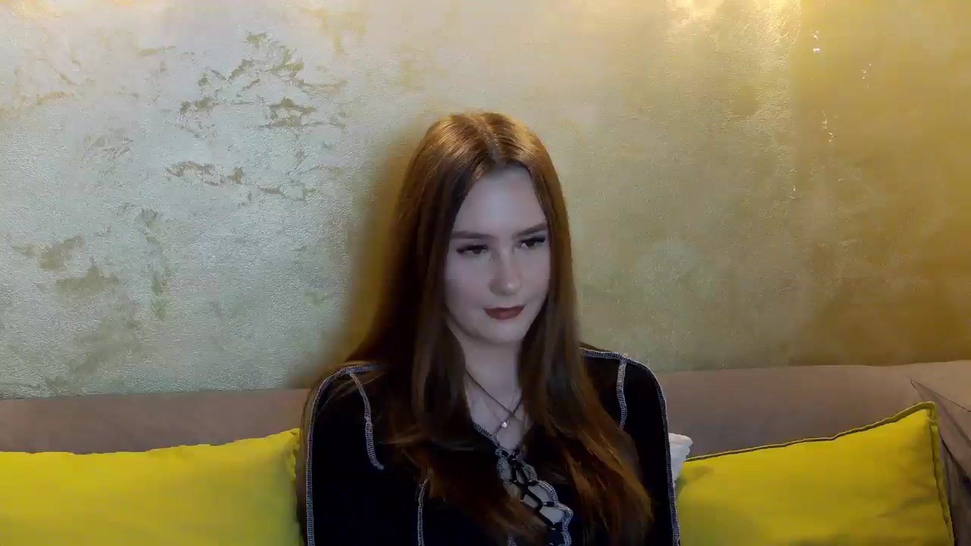 Gallery image thumbnail from Radiance's myfreecams stream on, 03/08/2026, 19:36 image 8 of 20